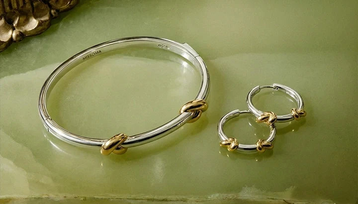 How to Style Mixed Metals Jewelry