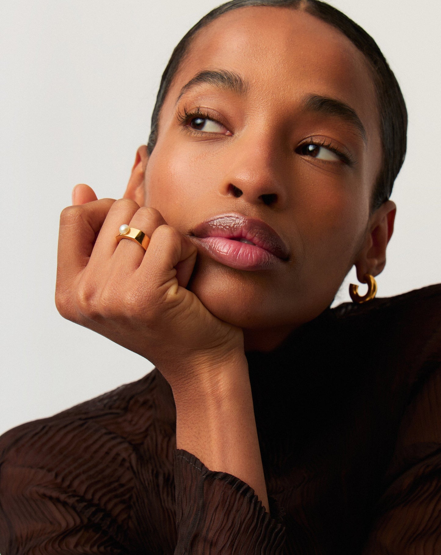 Button Pearl Square Chunky Ring | 18k Gold Plated Vermeil/Pearl Rings Missoma