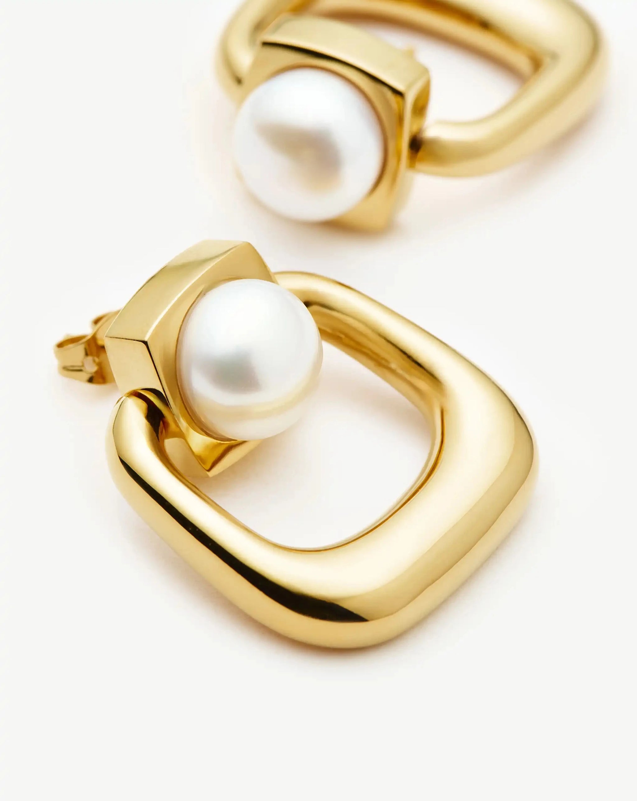 Button Pearl Statement Stud Earrings | 18k Gold Plated/Pearl Earrings Missoma