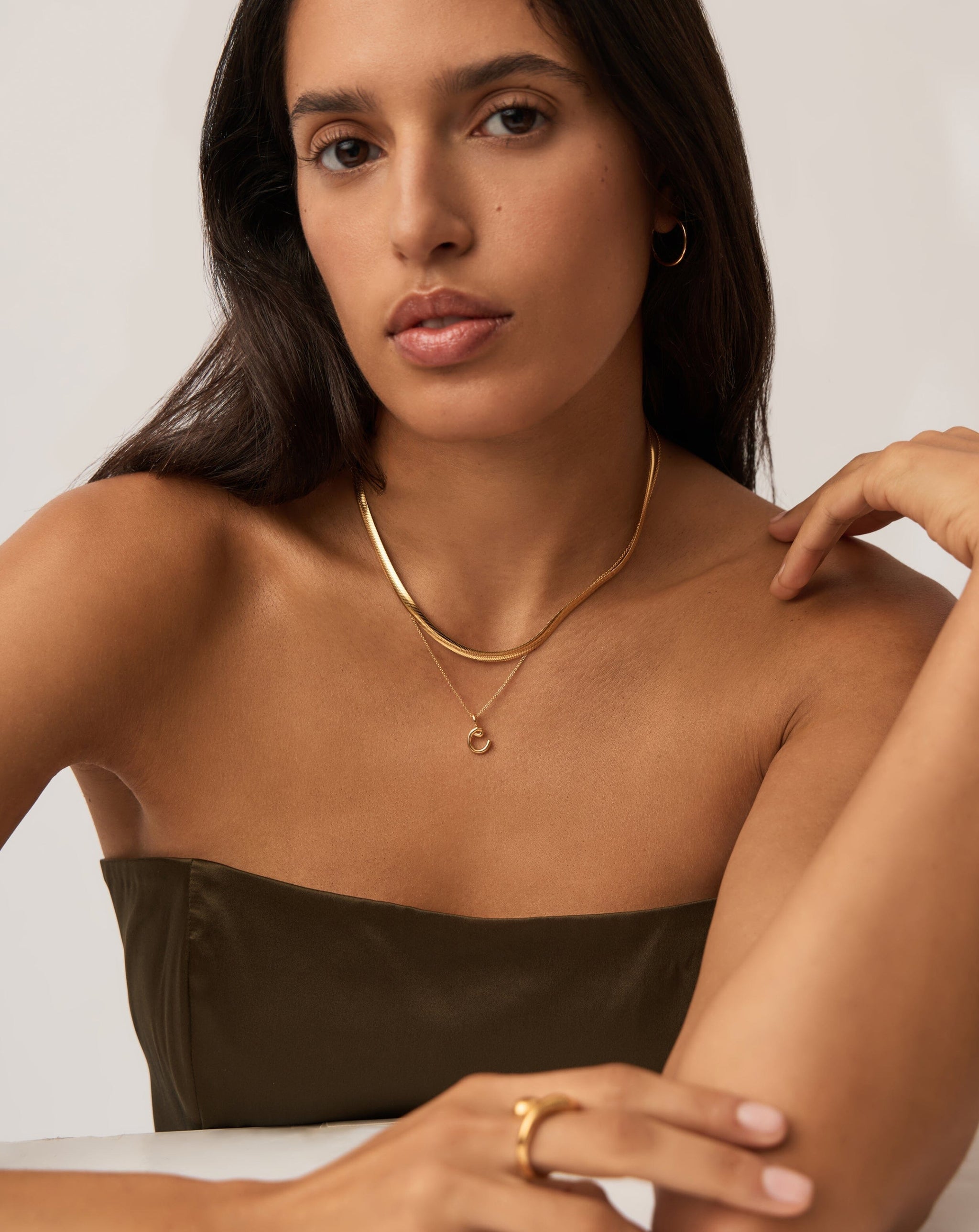 Curly Molten Mini Initial Necklace - C |18k Gold Vermeil Necklaces Missoma