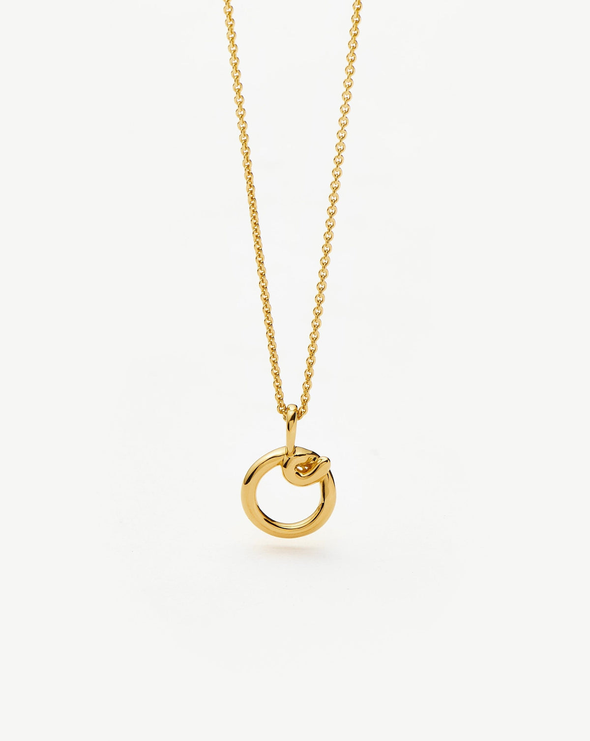 Curly Molten Mini Initial Necklace - O | 18k Gold Vermeil Necklaces Missoma