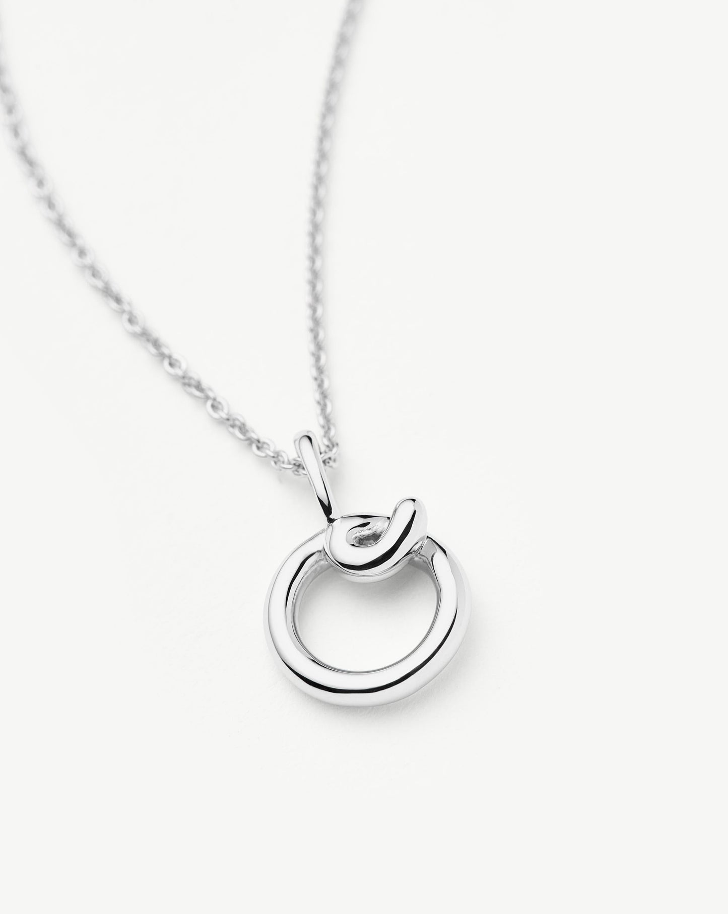 Curly Molten Mini Initial Necklace - O | Sterling Silver Necklaces Missoma