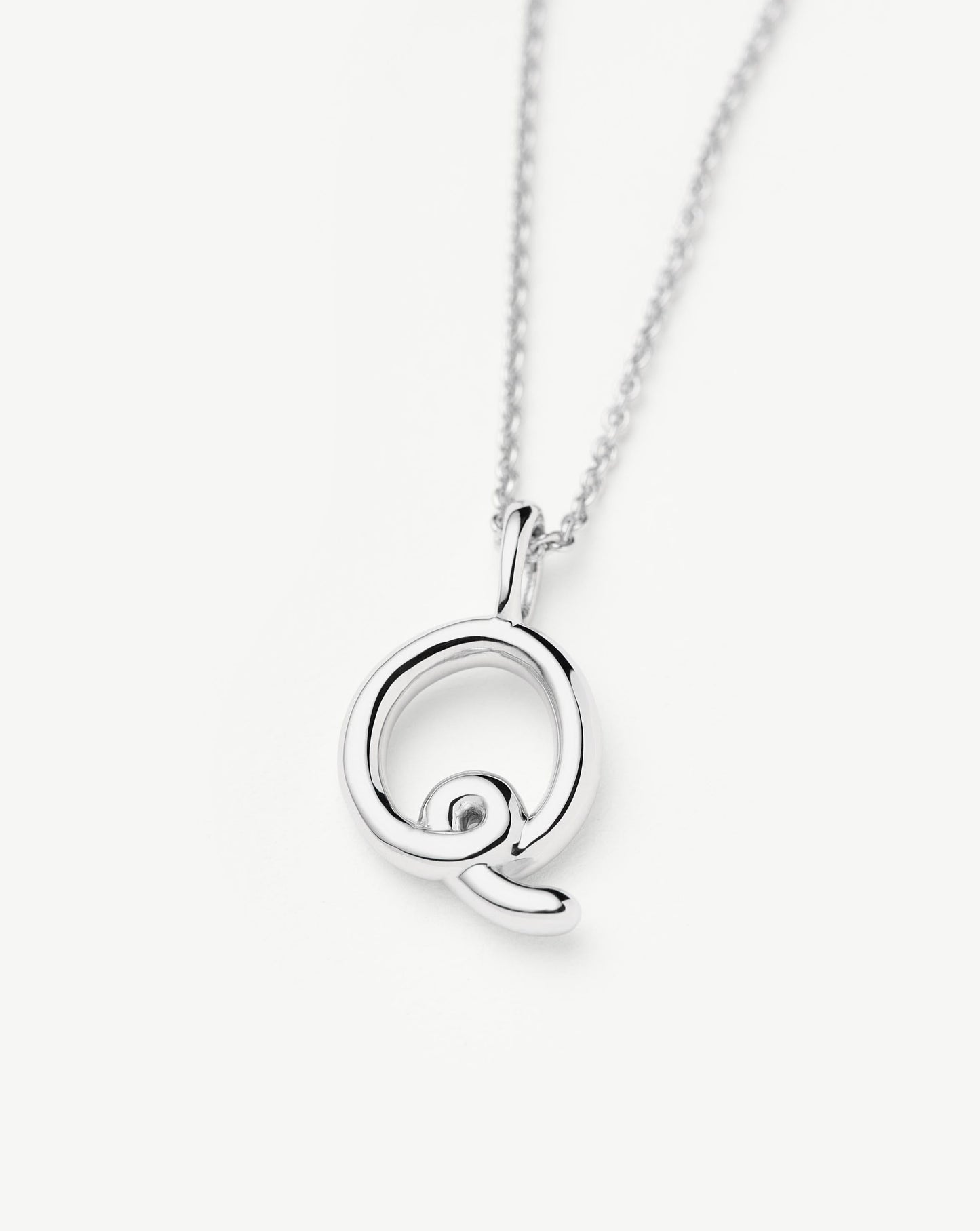 Curly Molten Mini Initial Necklace - Q | Sterling Silver Necklaces Missoma