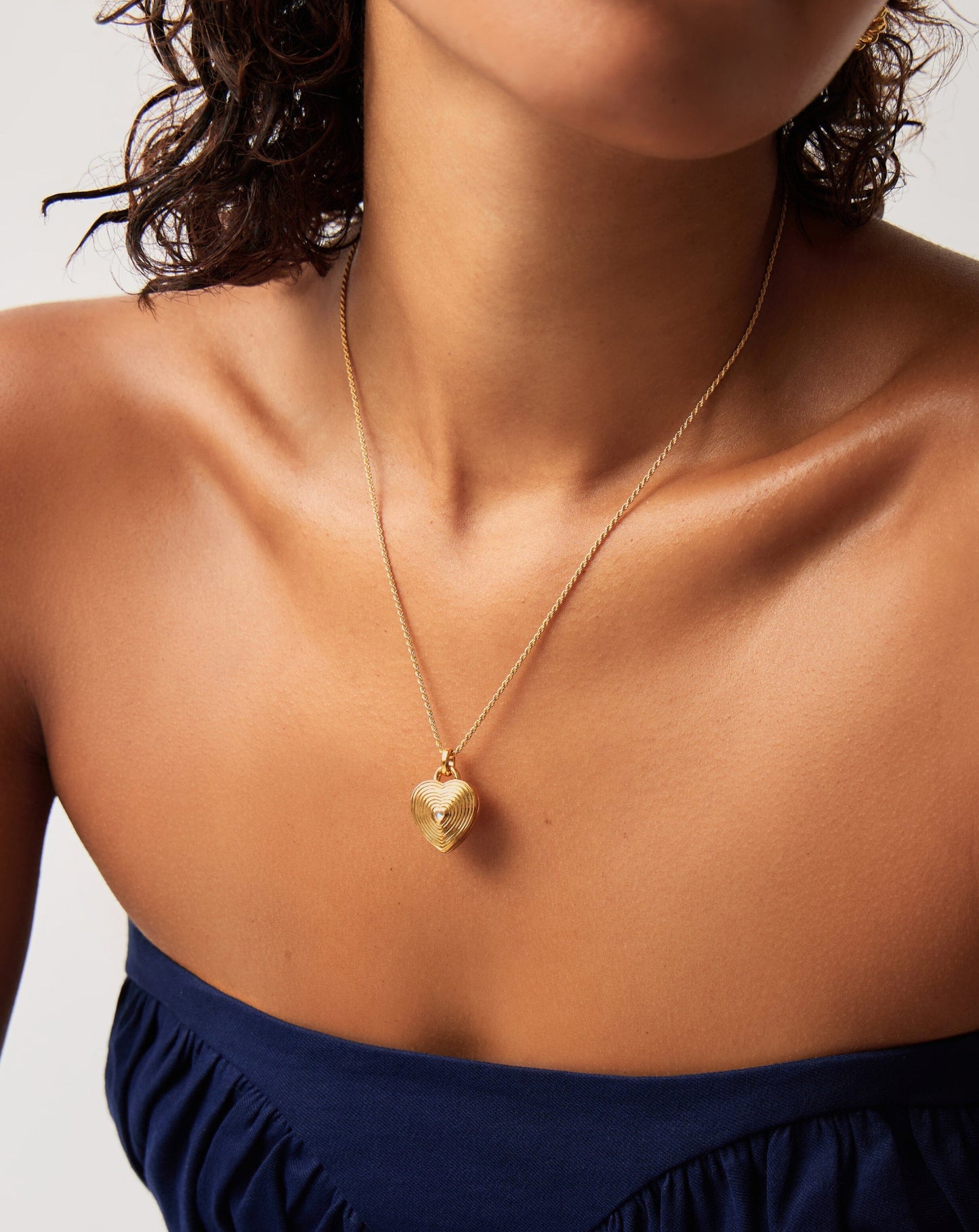 Engravable Heart Ridge Locket Pendant Necklace | 18k Gold Vermeil/Rainbow Moonstone Necklaces Missoma