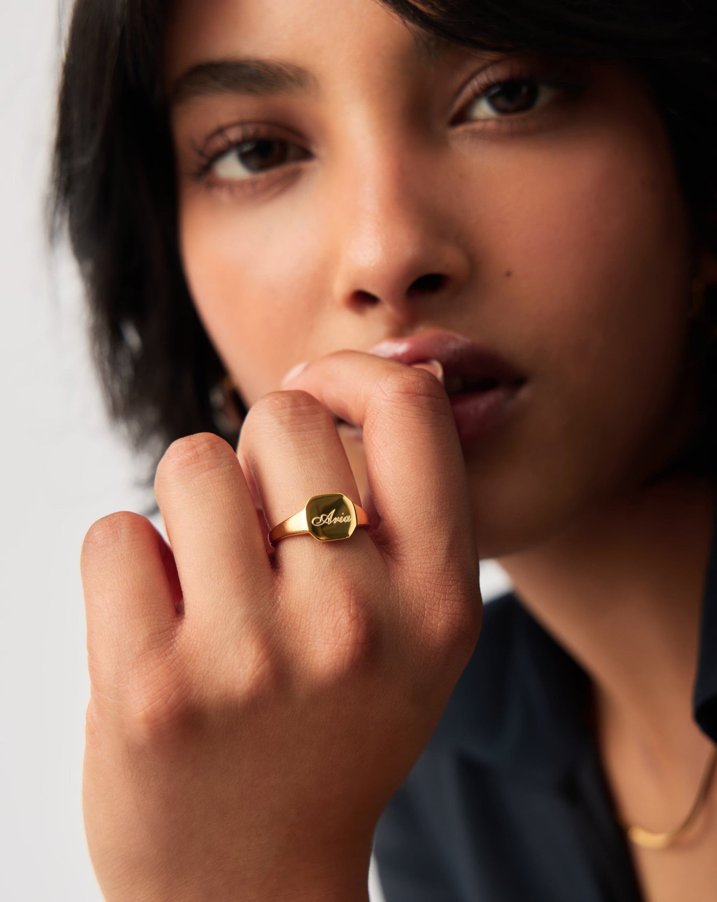 Engravable Oka Signet Ring | 18k Gold Vermeil Rings Missoma