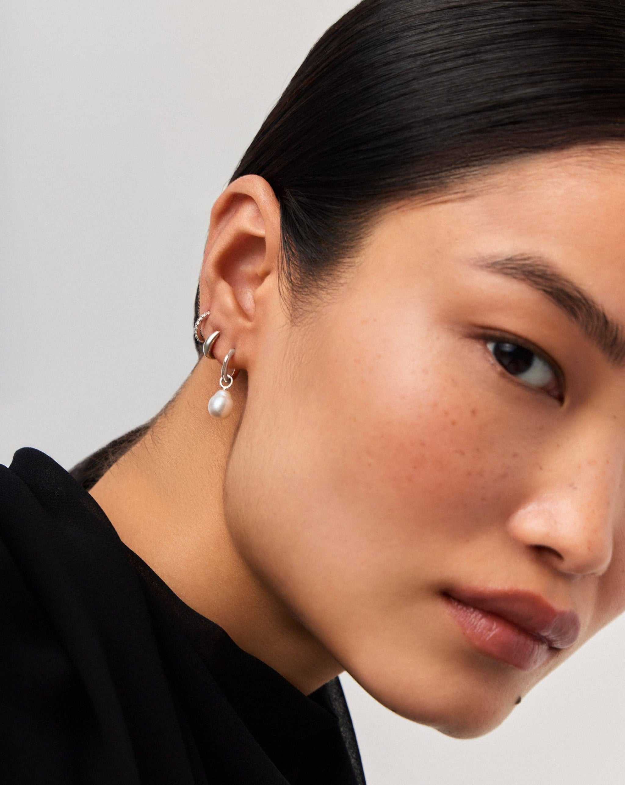 Fine Baroque Pearl Organic Hoop Earrings | 14k Solid White Gold/Pearl Earrings Missoma