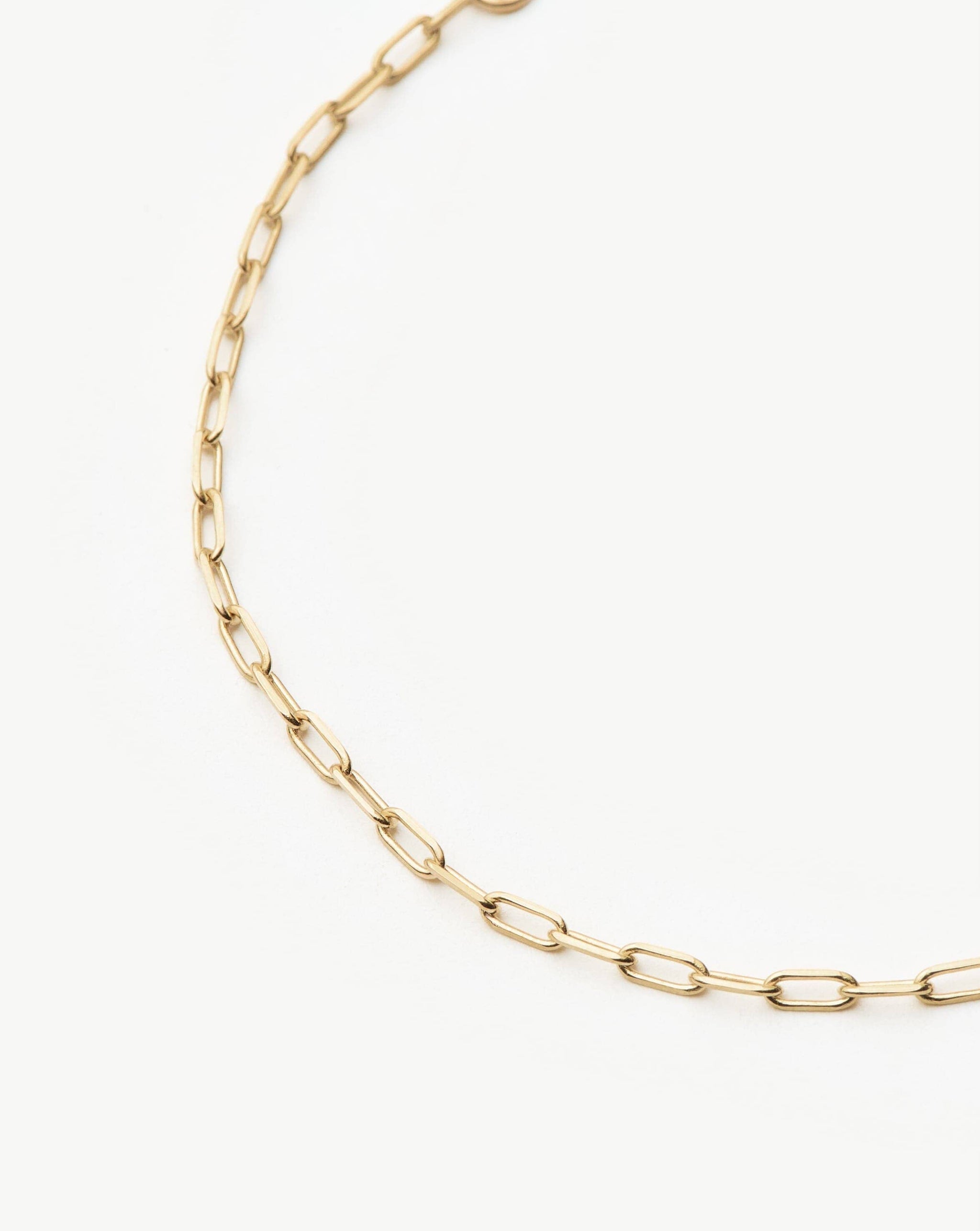Fine Classic Paperclip Chain Bracelet | 14k Solid Gold Bracelets Missoma