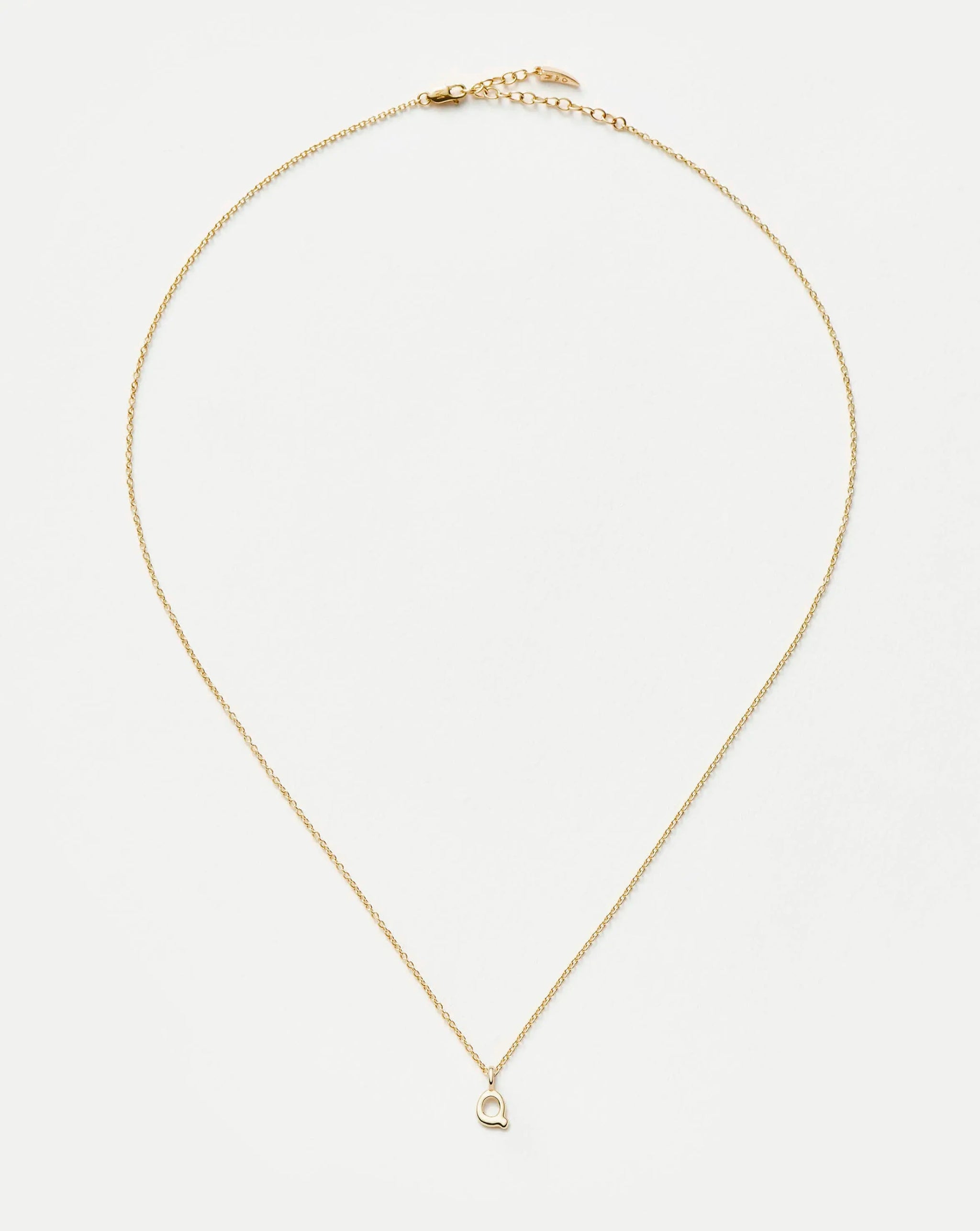 Fine Initial Mini Pendant Necklace - Q | 14k Solid Gold Necklaces Missoma