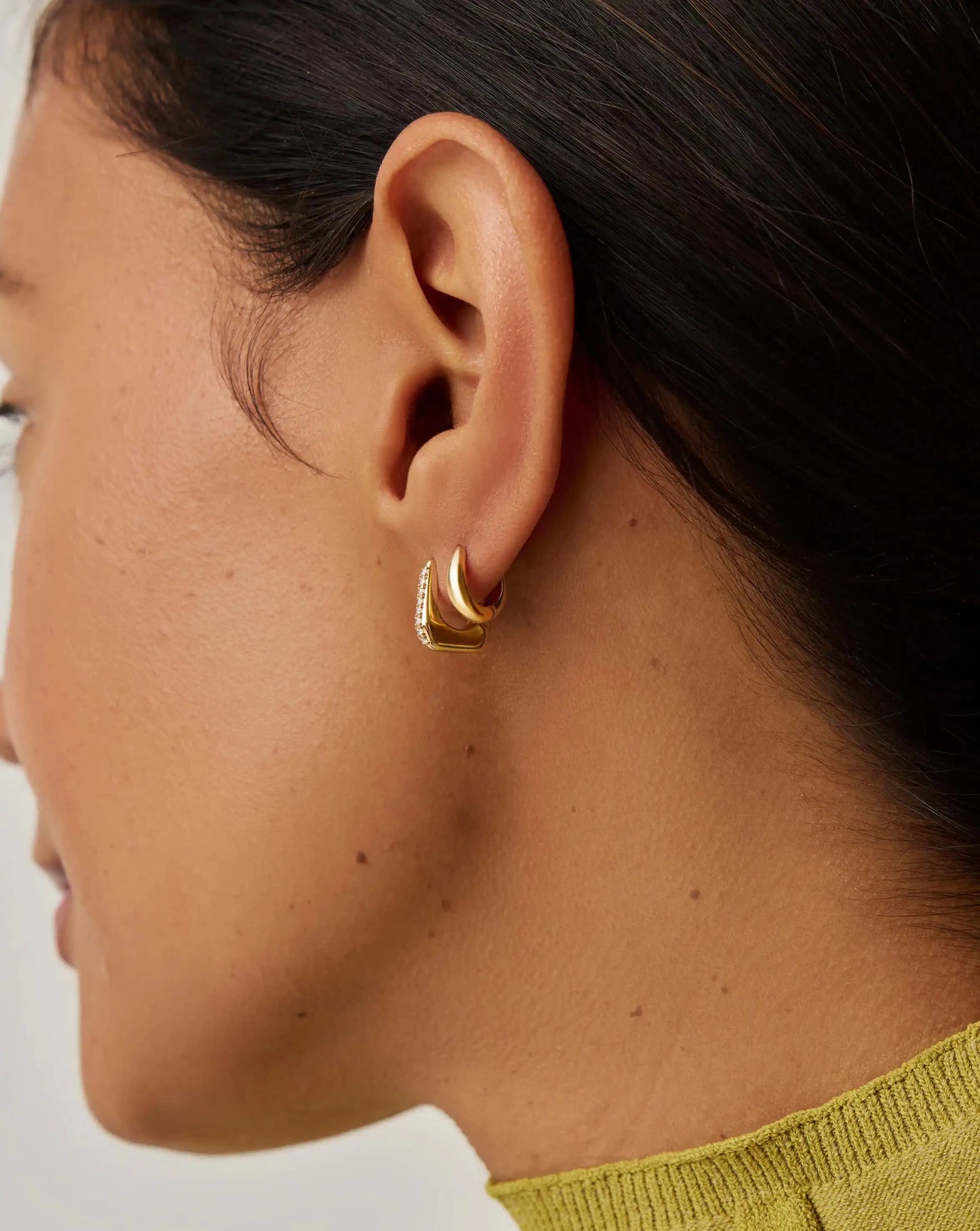 Lucy Williams Fine Diamond Arco Huggies | 14k Yellow Gold Earrings Missoma