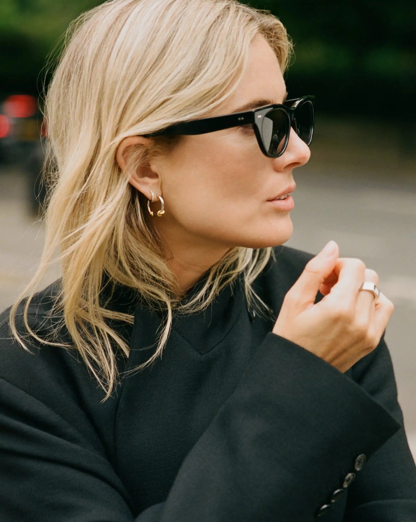 Lucy Williams Knot Small Hoop Earrings | Mixed Metal Earrings Missoma