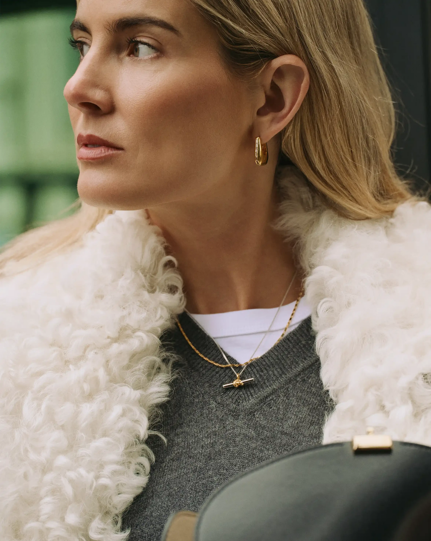 Lucy Williams T-Bar Knot Pendant Necklace | Mixed Metal Necklaces Missoma