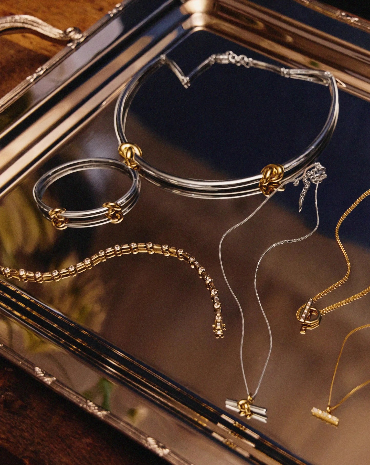 Lucy Williams T-Bar Knot Pendant Necklace | Mixed Metal Necklaces Missoma