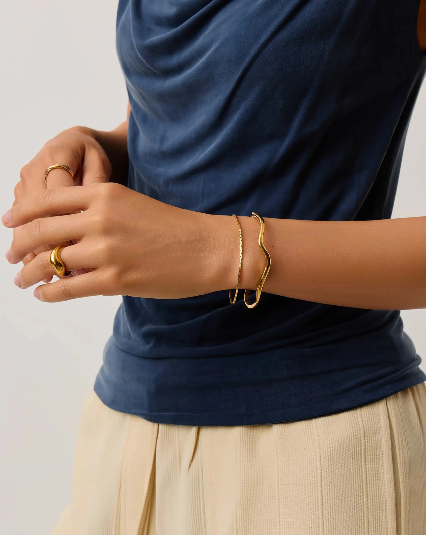 Molten Classic Hinged Bangle | 18k Gold Plated Bracelets Missoma