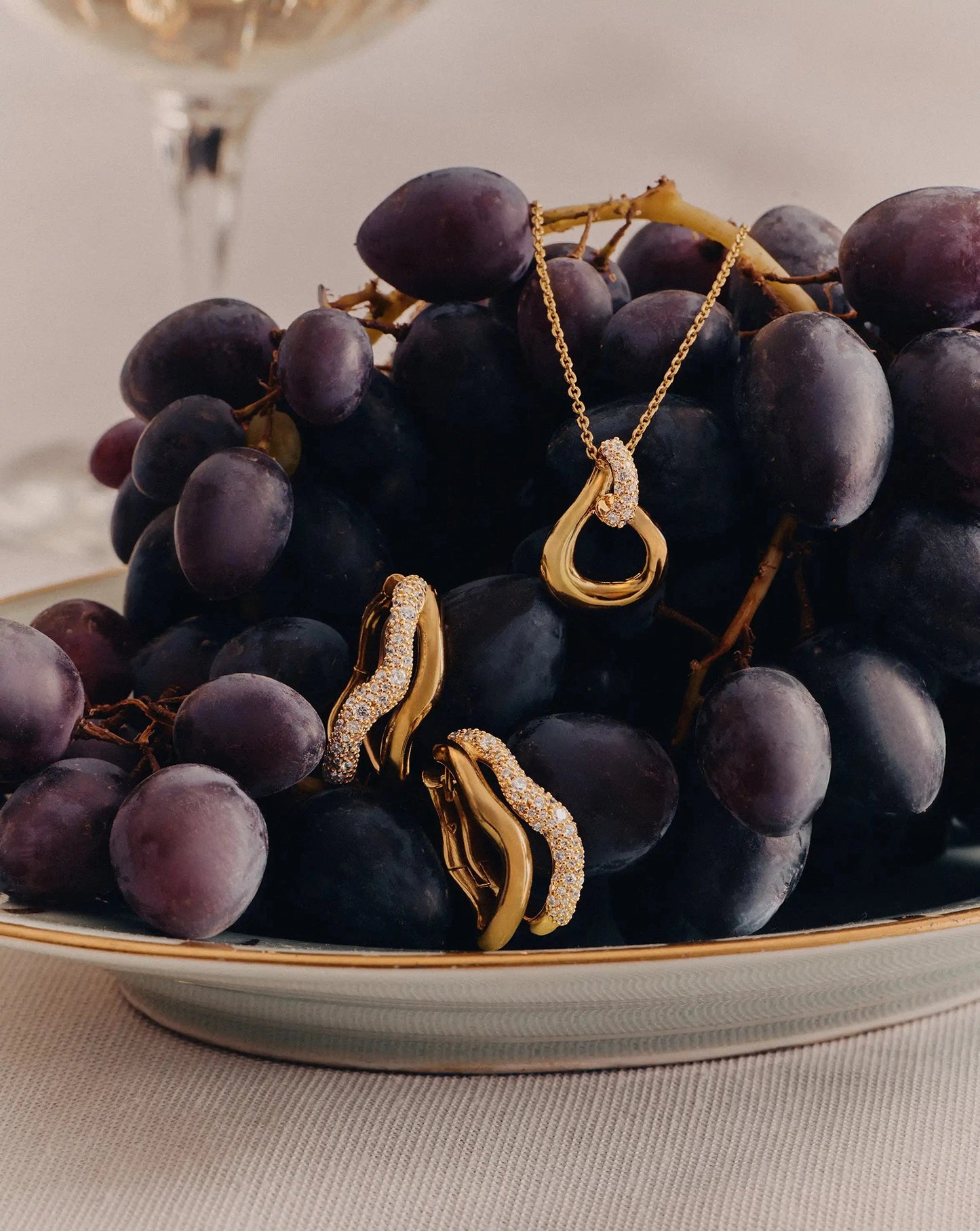 Molten Snow Twisted Pendant Necklace | 18k Gold Plated/Cubic Zirconia Necklaces Missoma