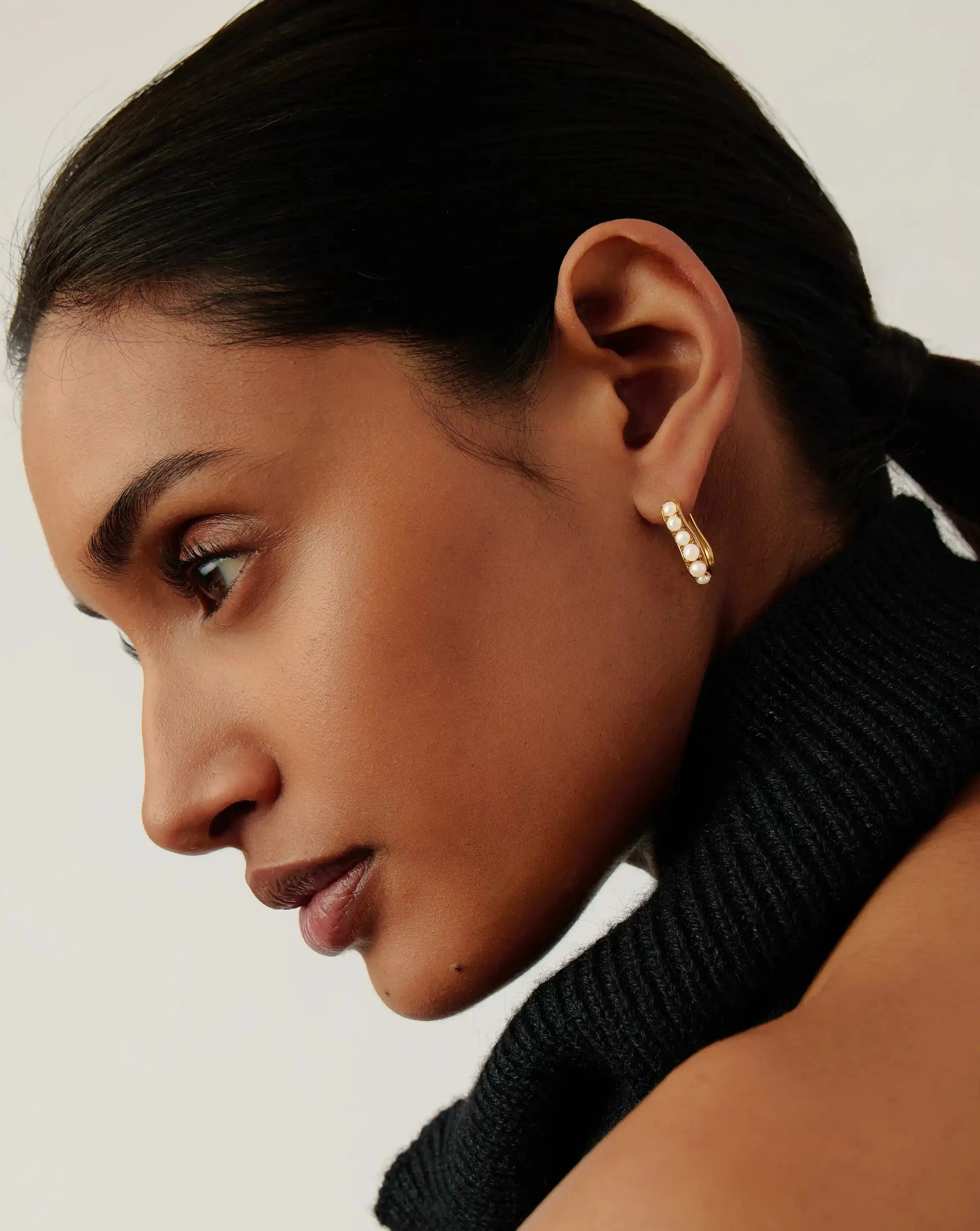 Pearl Wave Small Hoop Earrings | 18k Gold Plated/Pearl Earrings Missoma