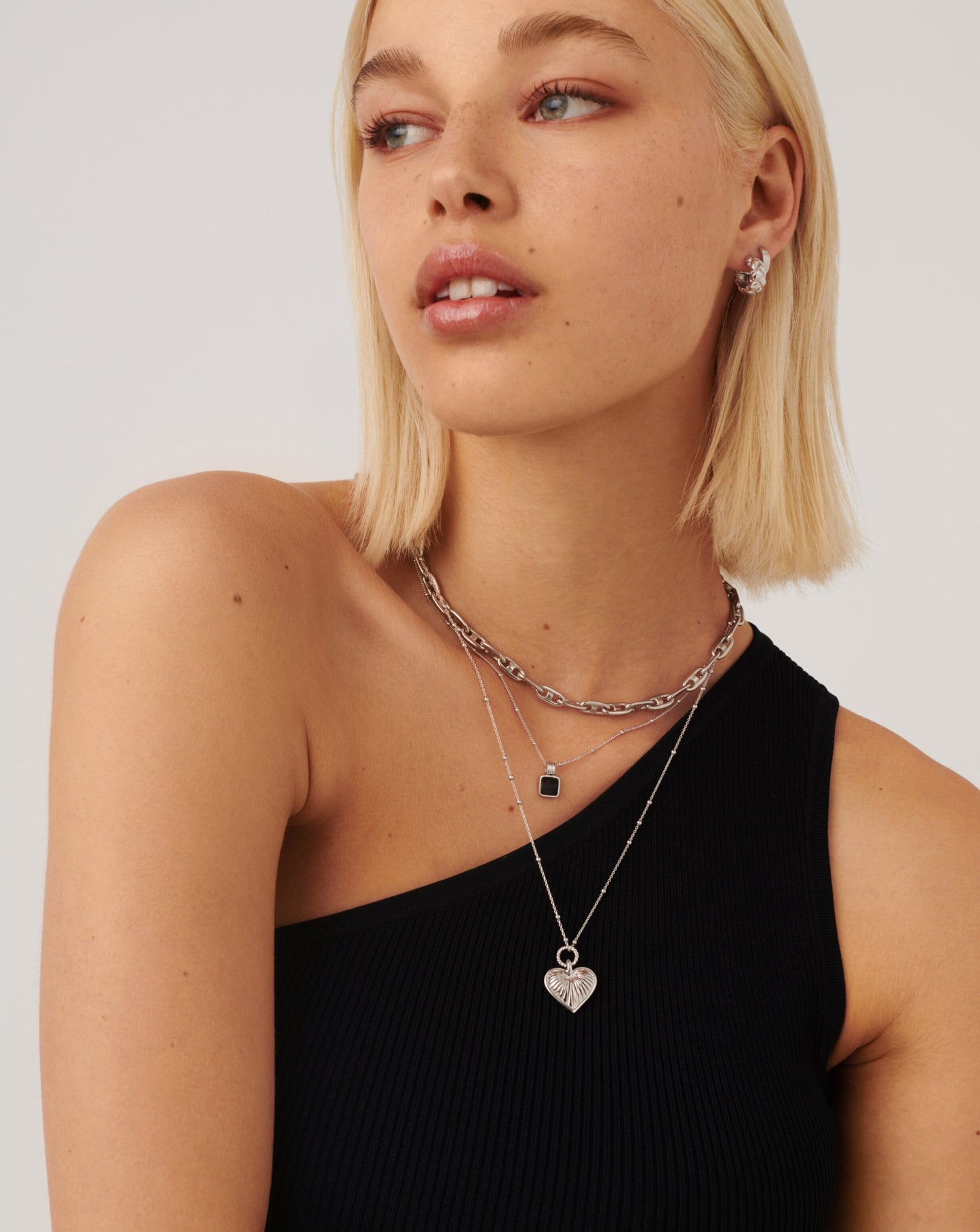 Ridge Heart Charm Necklace Necklaces Missoma