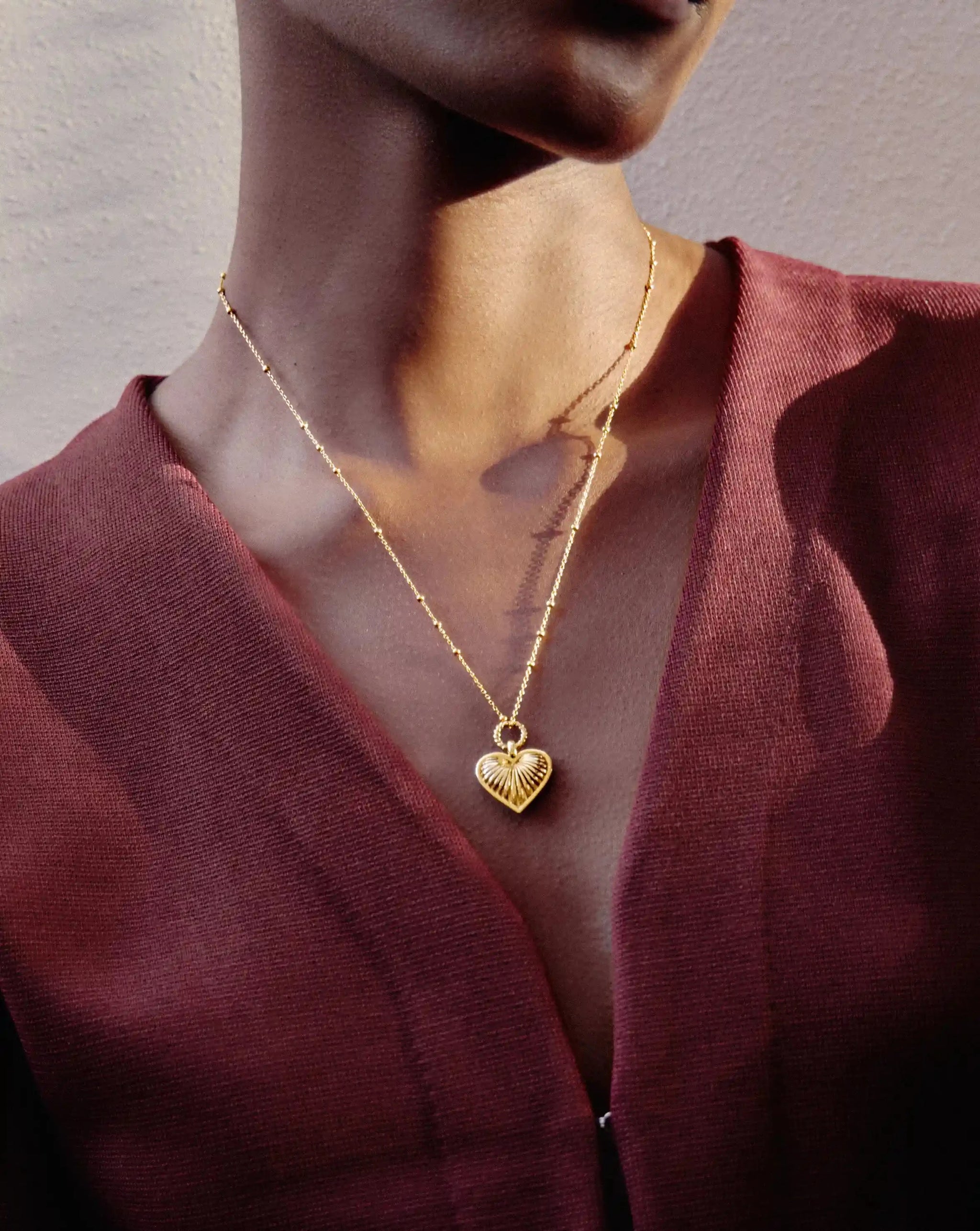 Ridge Heart Charm Pendant Necklace | 18k Gold Plated Necklaces Missoma