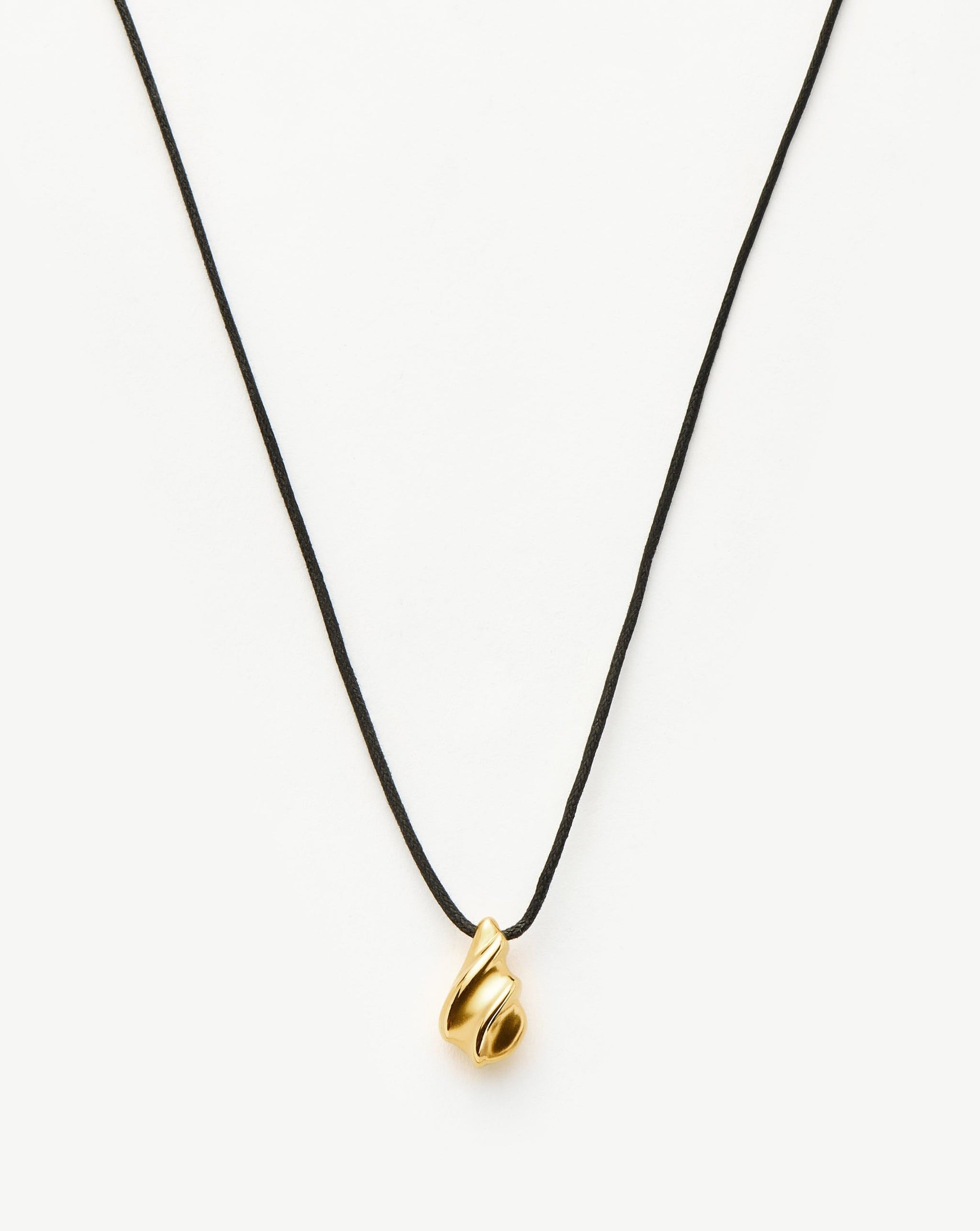 Savi Ridge Droplet Pendant Cord Necklace | 18k Gold Plated Necklaces Missoma
