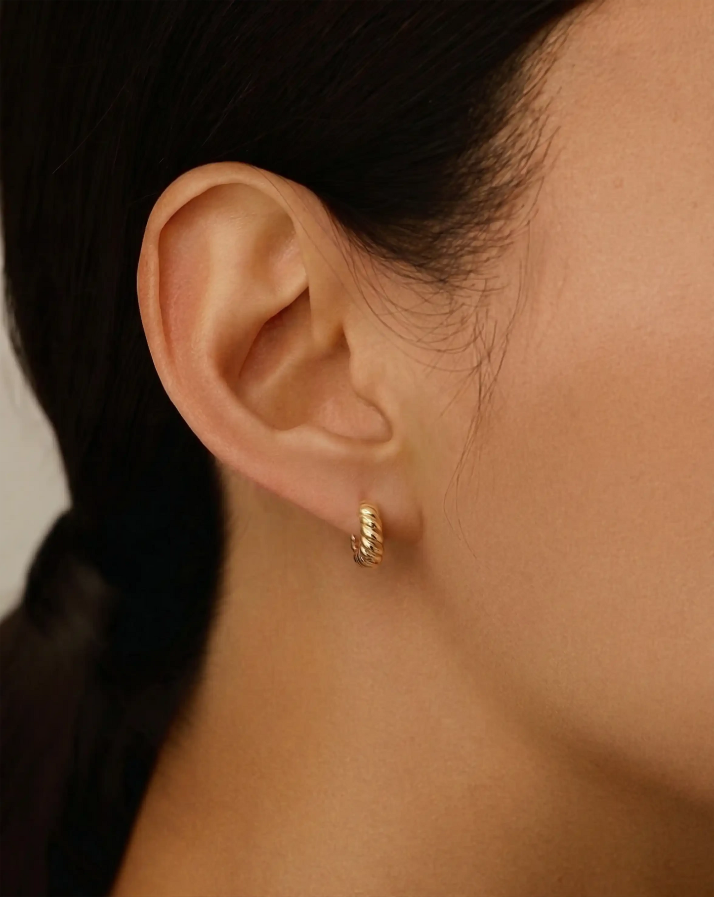 Solid Gold Twisted Huggies | 14k Solid Gold Earrings Missoma