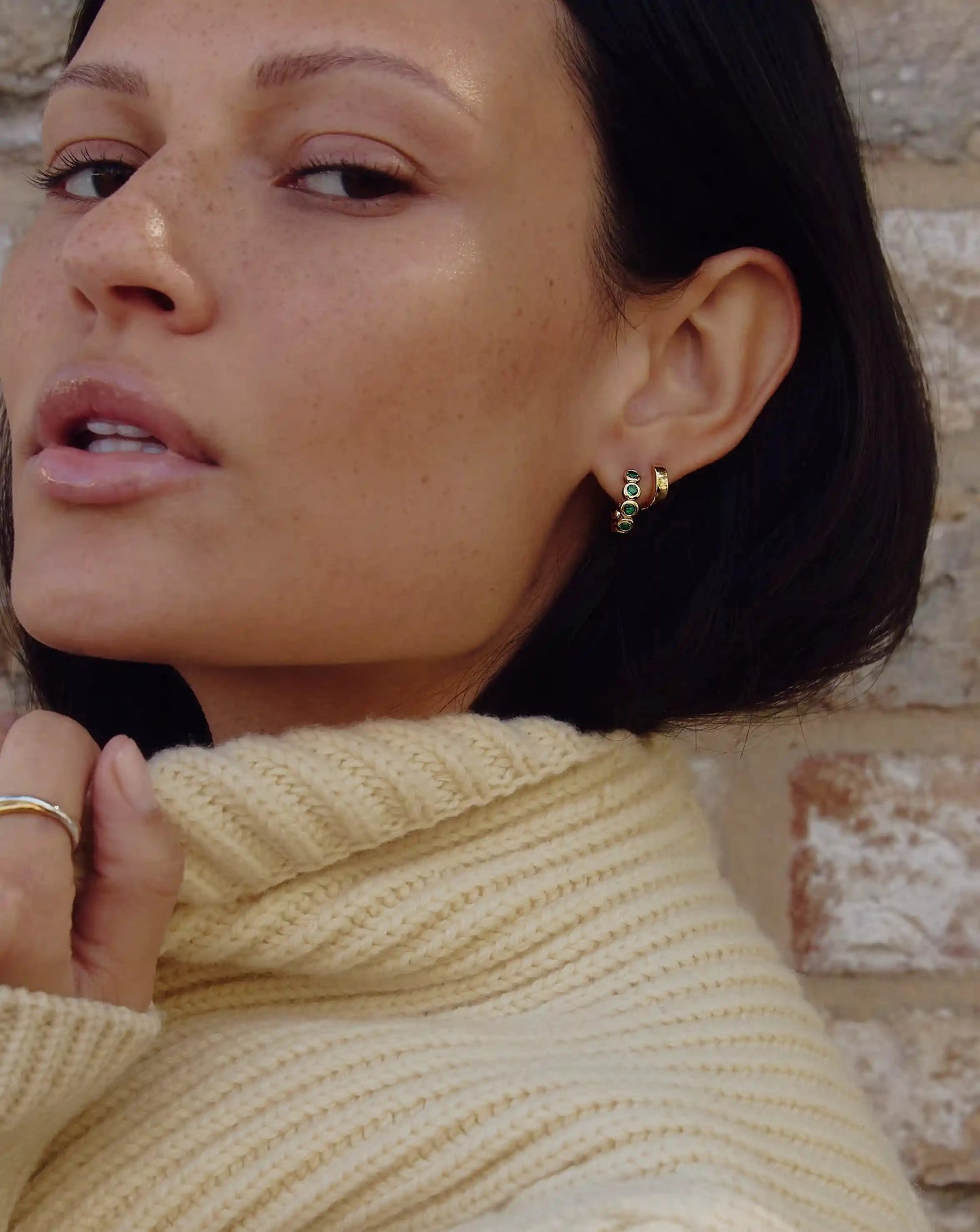 Tennis Small Hoop Earrings | 18k Gold Vermeil/Emerald Green Nano-crystal Earrings Missoma