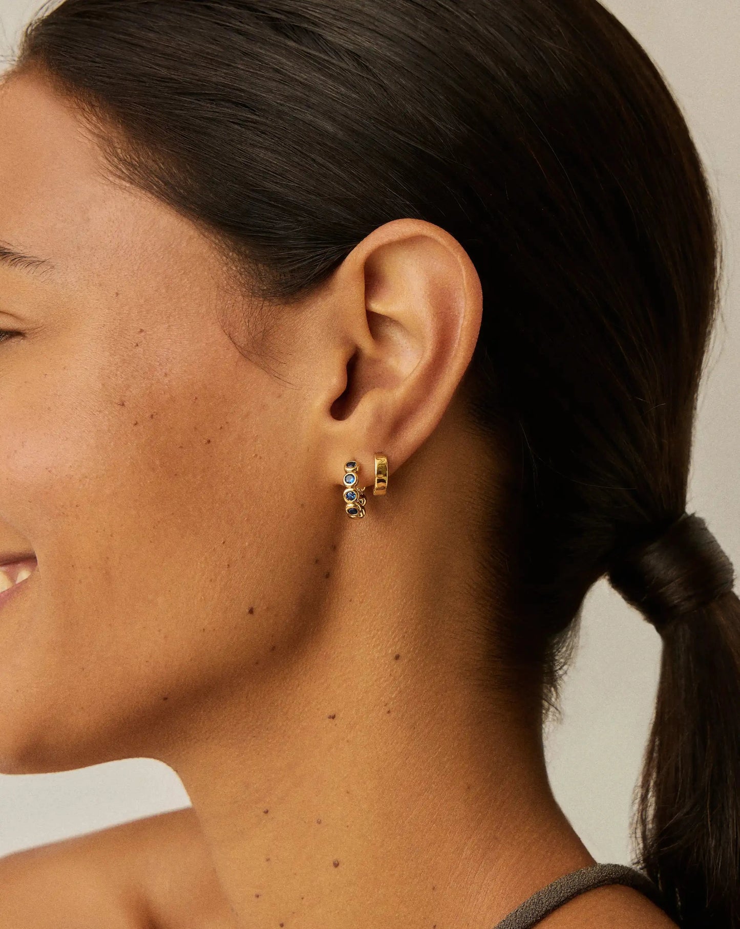 Tennis Small Hoop Earrings | 18k Gold Vermeil/Sapphire Blue Nano-crystal Earrings Missoma