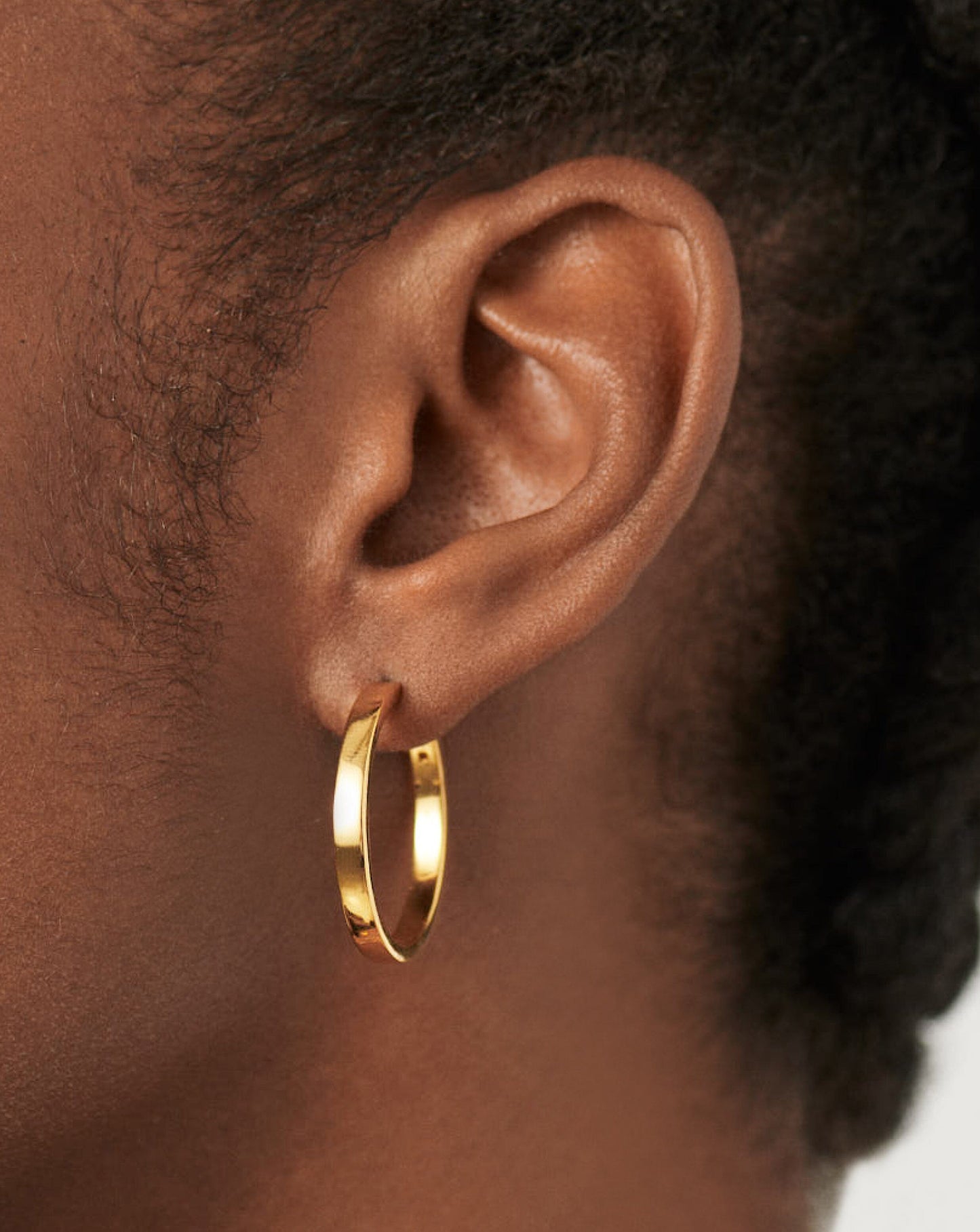 Classic Flat Medium Hoop Earrings | 18ct Gold Plated Vermeil Earrings Missoma