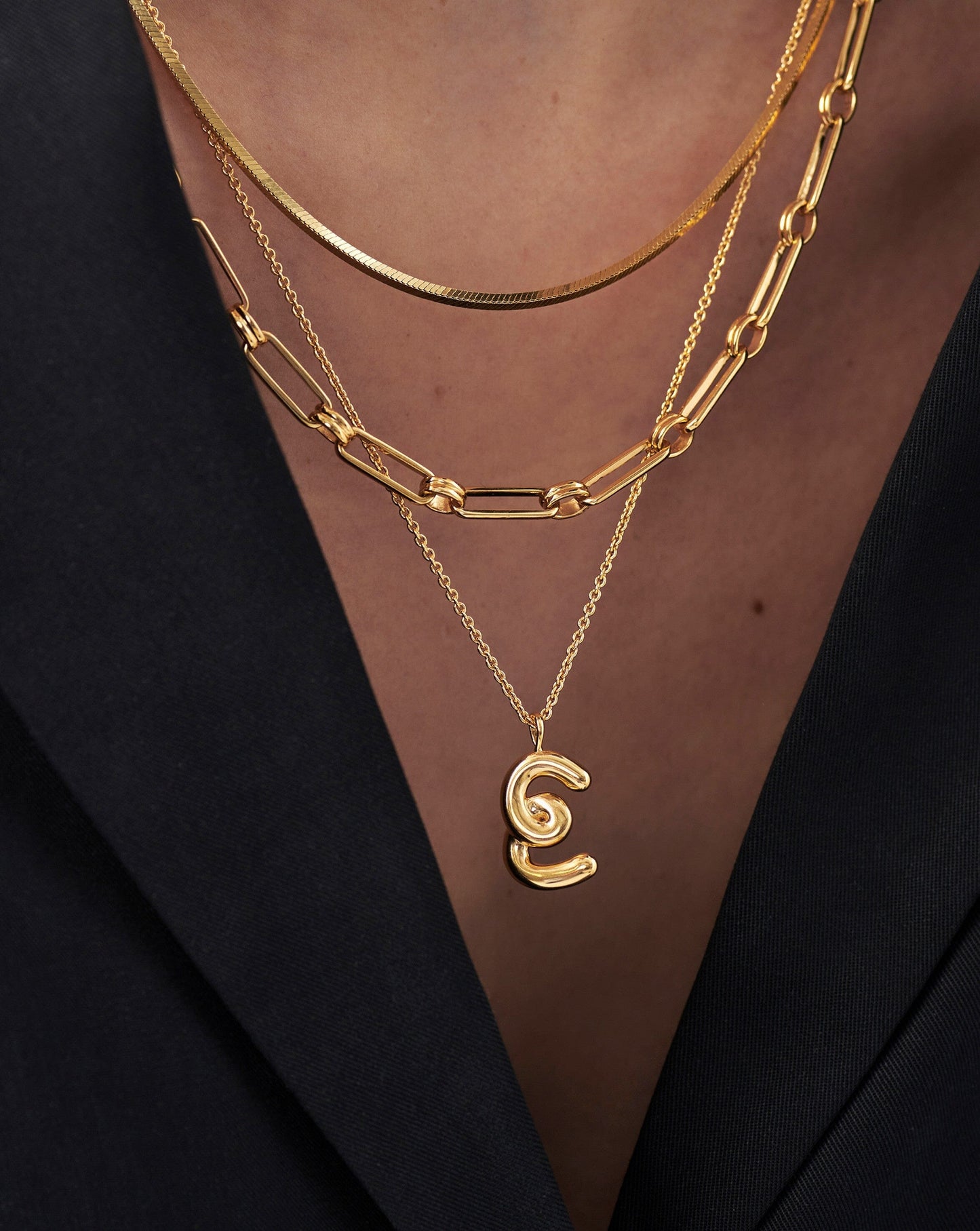 Curly Molten Initial Pendant Necklace - Initial E | 18ct Gold Plated Vermeil Necklaces Missoma