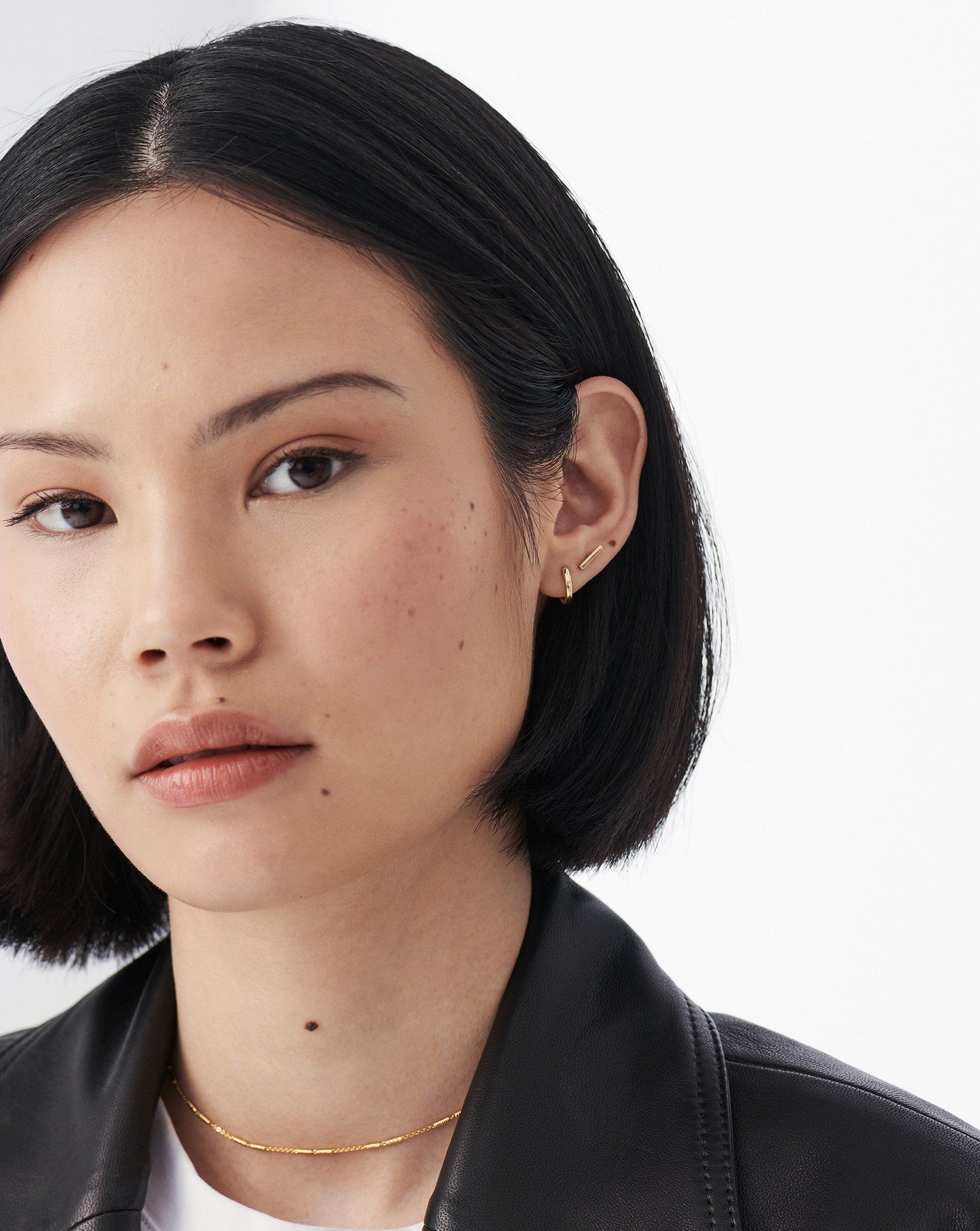 Fine Bar Stud Earrings | 14k Solid Gold Earrings Missoma