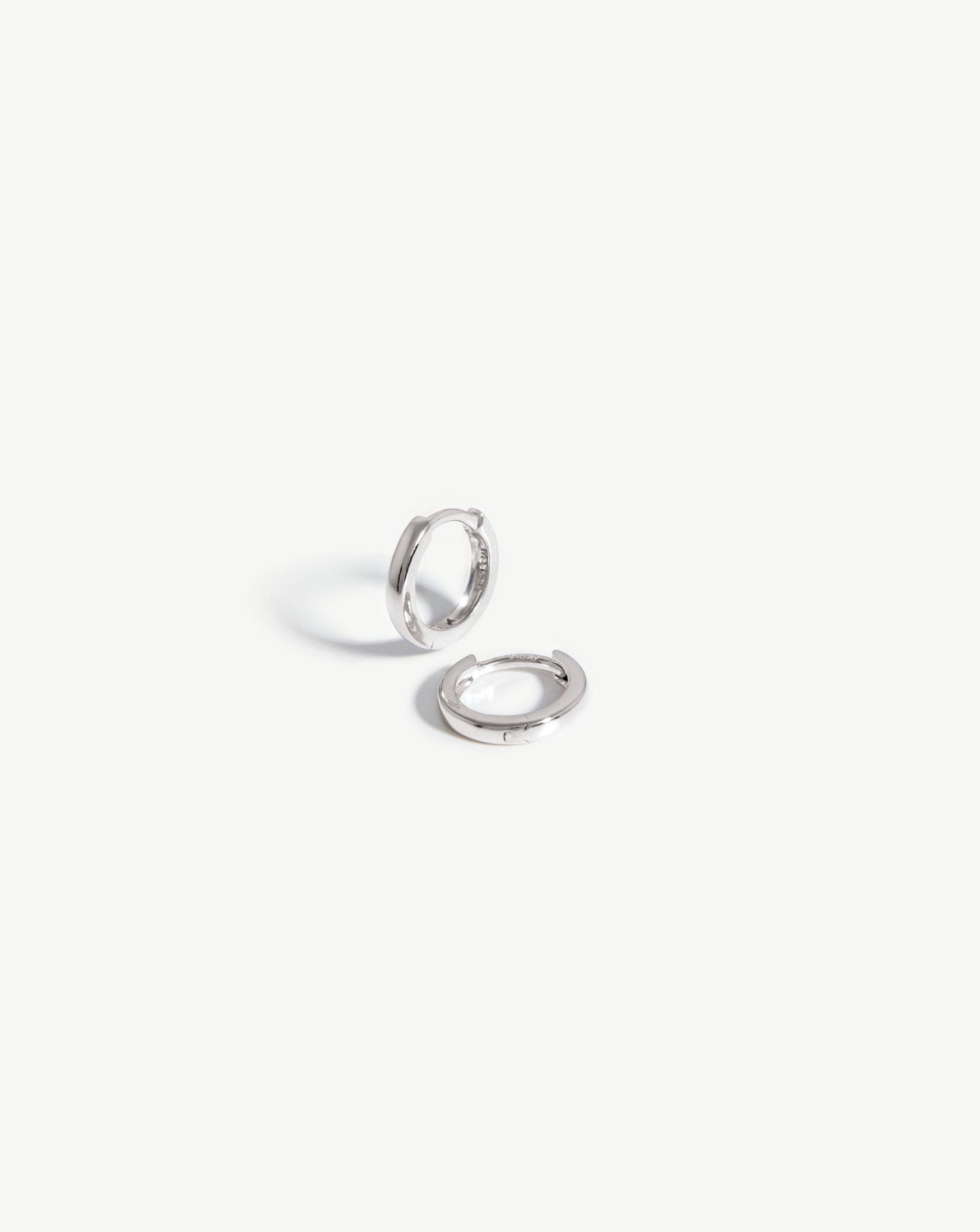 Fine Classic Huggies | 14k White Gold Earrings Missoma