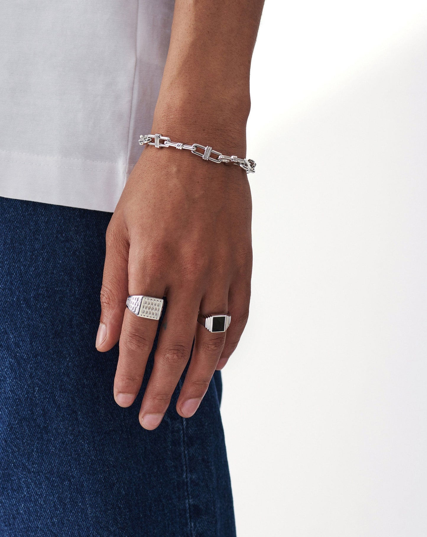 Fused Ridge Signet Ring | Sterling Silver/Black Spinel Rings Missoma