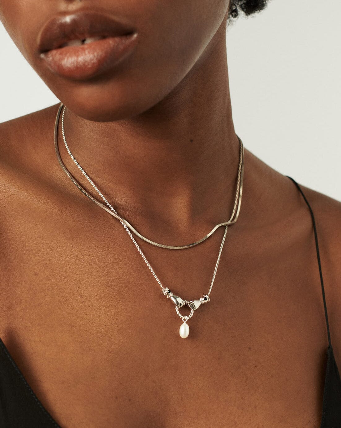 Harris Reed In Good Hands Necklace | Silver Plated/Pearl & Black Onyx Necklaces Missoma