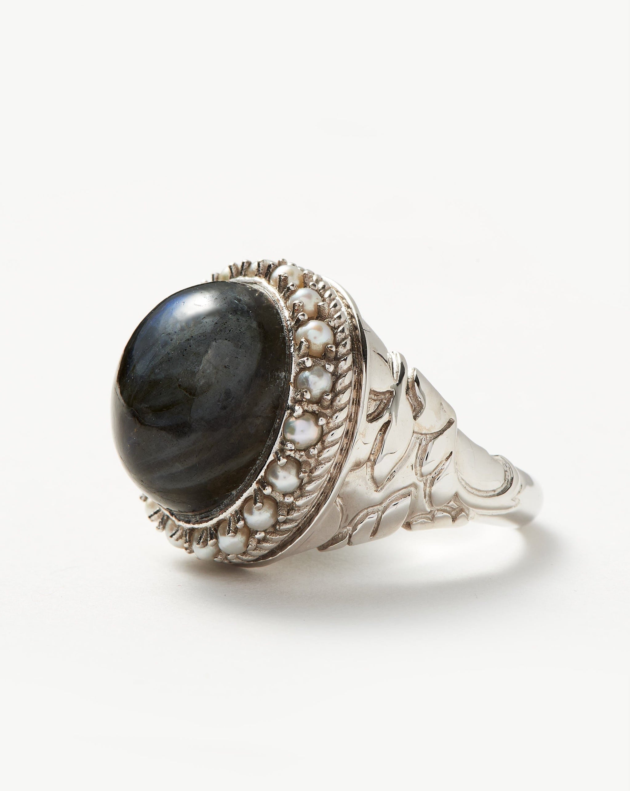 Harris Reed Labradorite Cocktail Ring | Silver Plated/Pearl & Labradorite Rings Missoma
