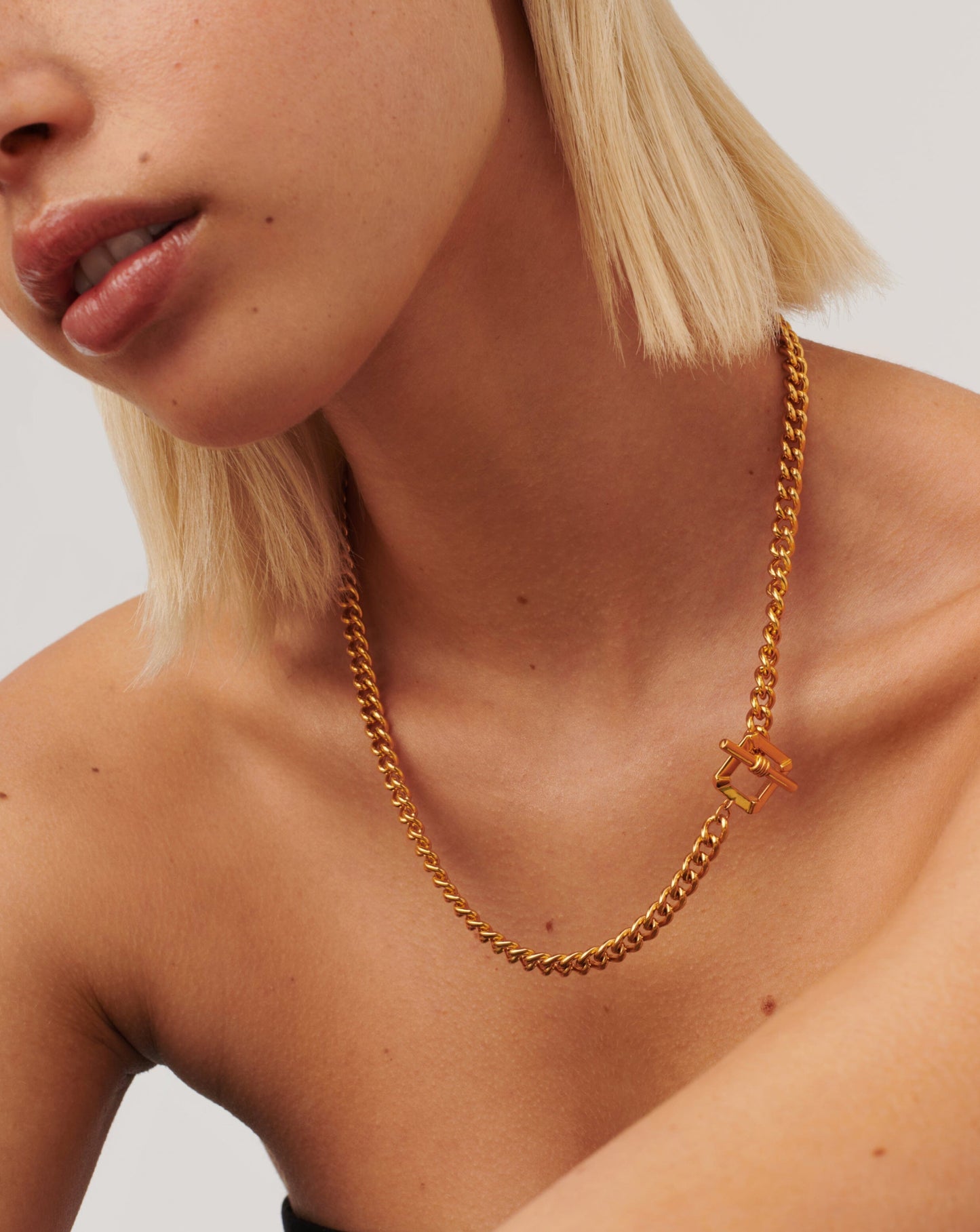 Lucy Williams T-Bar Chain Necklace | 18ct Gold Plated Necklaces Missoma
