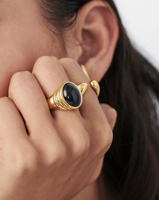 Savi Ridge Oval Gemstone Chunky Ring | 18ct Gold Plated Vermeil/Black Onyx Rings Missoma