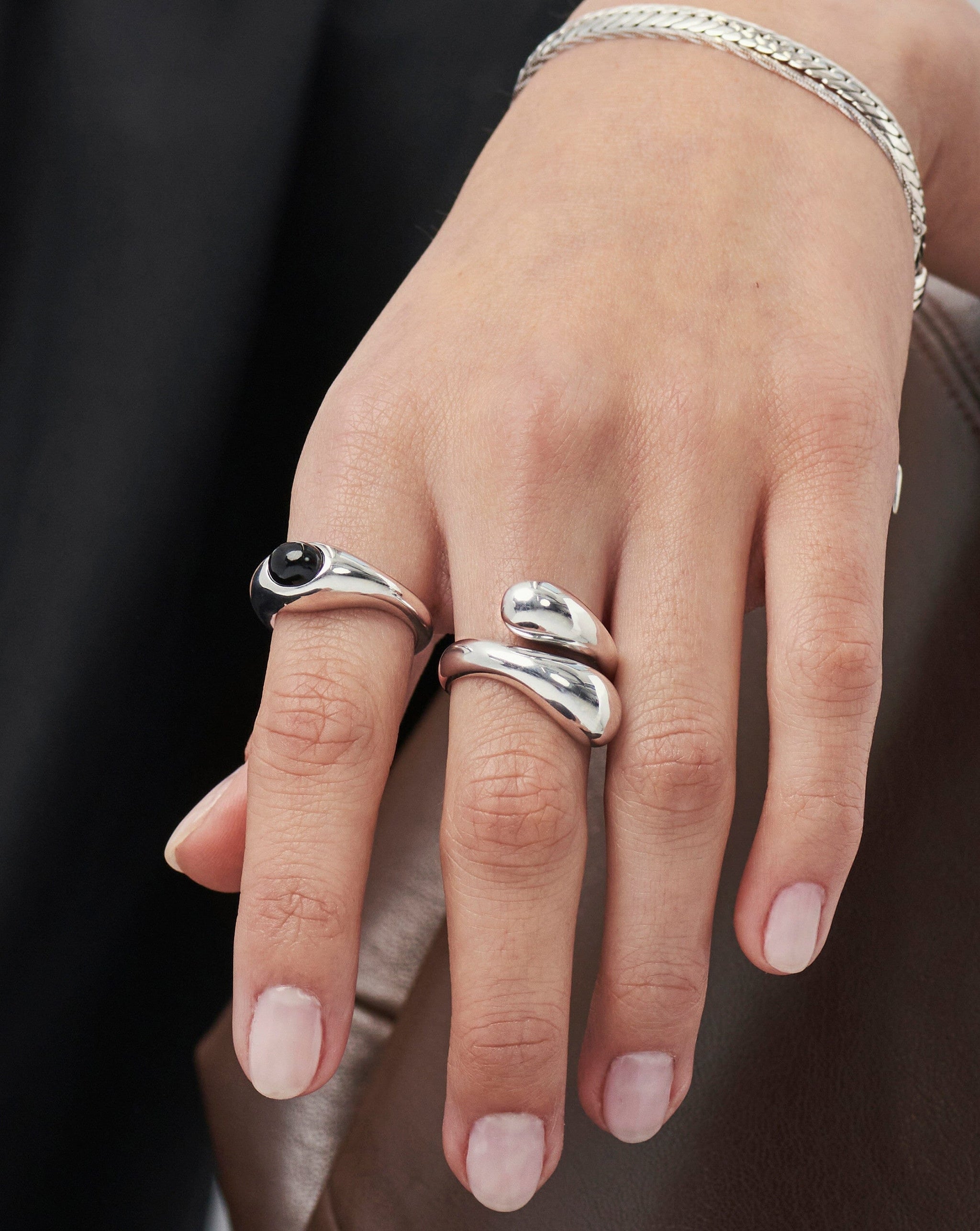 Savi Sculptural Gemstone Stacking Ring | Sterling Silver/Black Onyx Rings Missoma