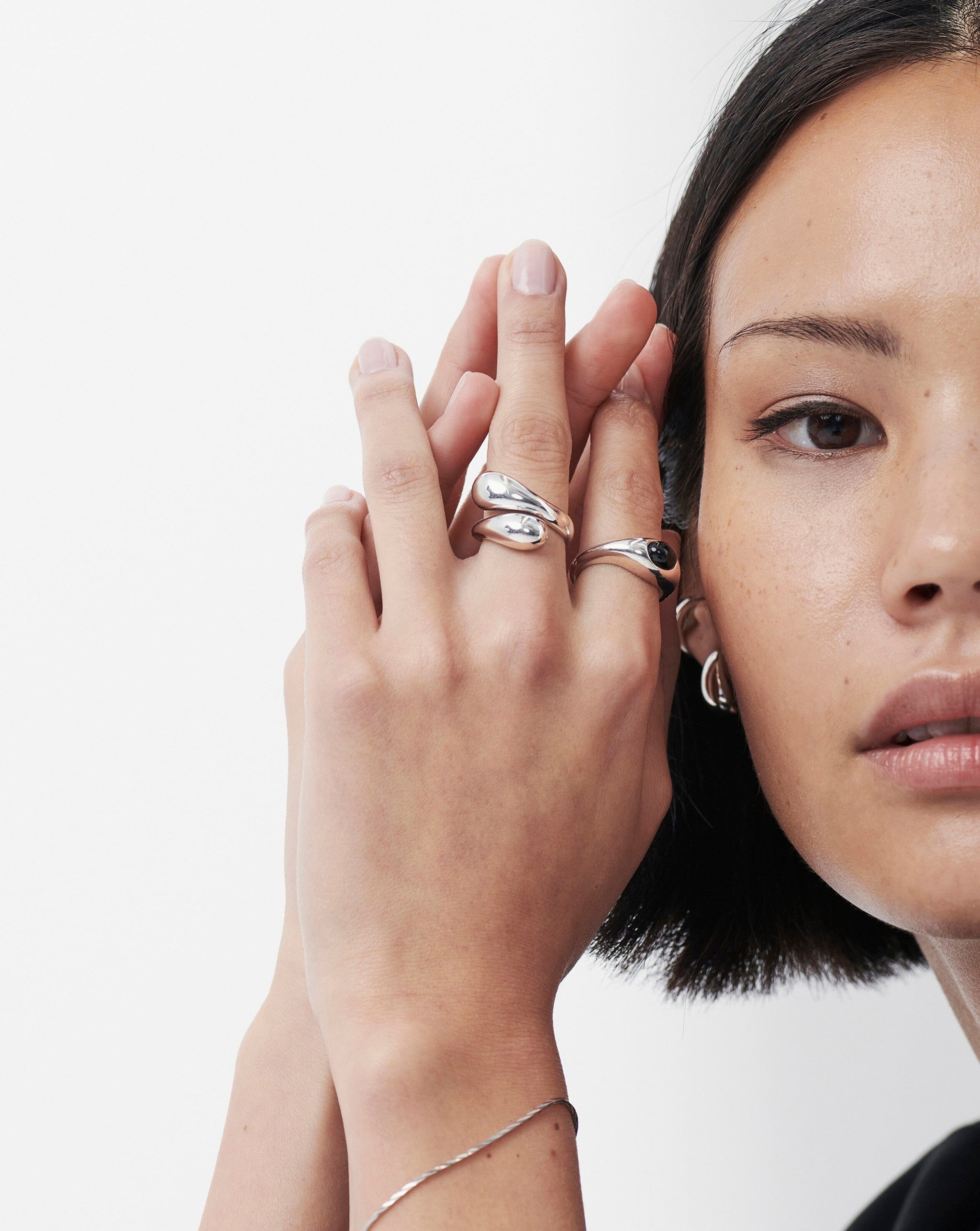 Savi Sculptural Gemstone Stacking Ring | Sterling Silver/Black Onyx Rings Missoma