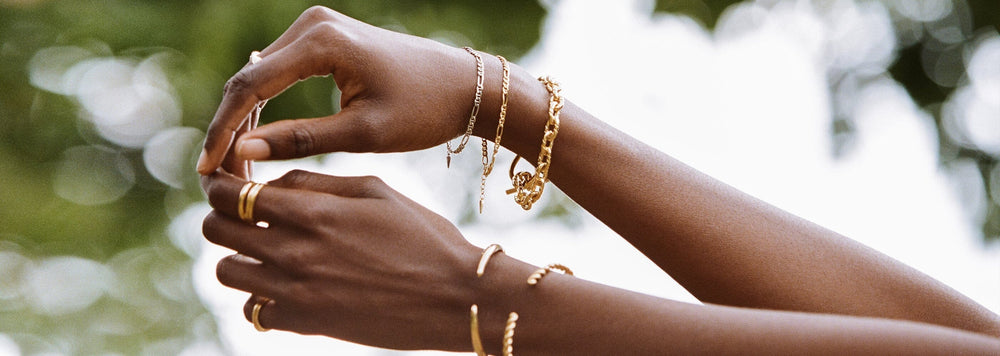 How to Stack Your Bracelets