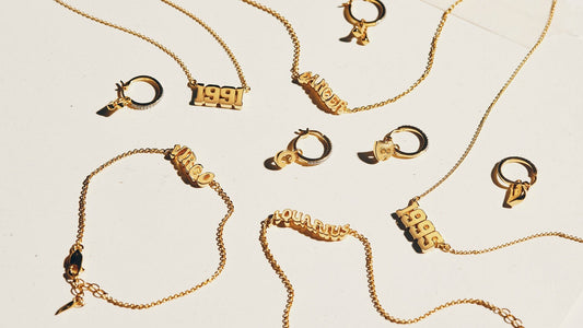 Six '90s Jewelry Styles You Need To Know