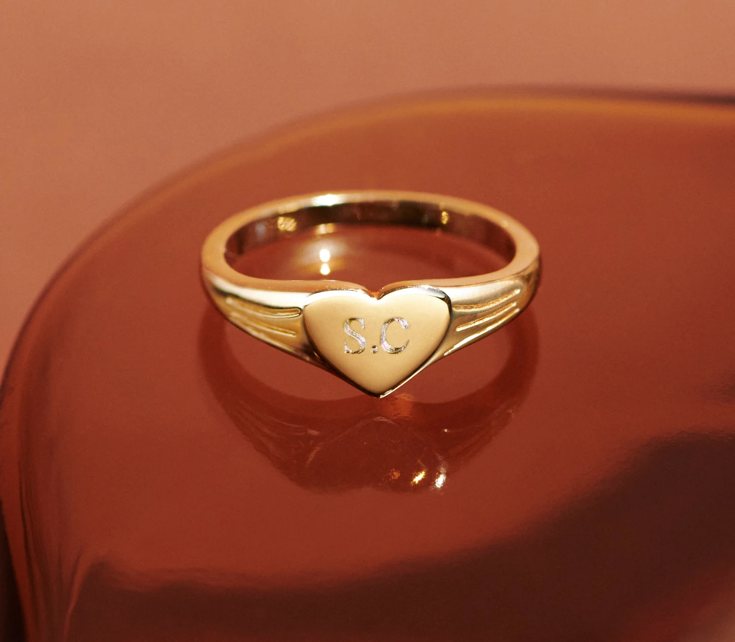 engravable gold heart ring