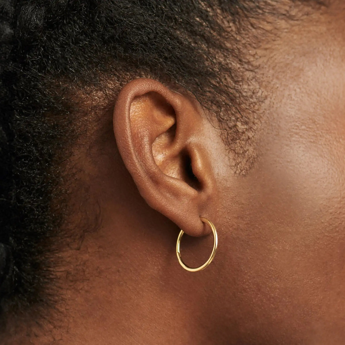 Hoop Earring Size Guide Find your Hoop Size Missoma