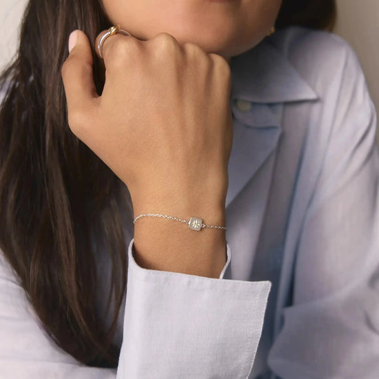 August Birthstone Slider Bracelet | Silver Plated/Peridot Bracelets Missoma 