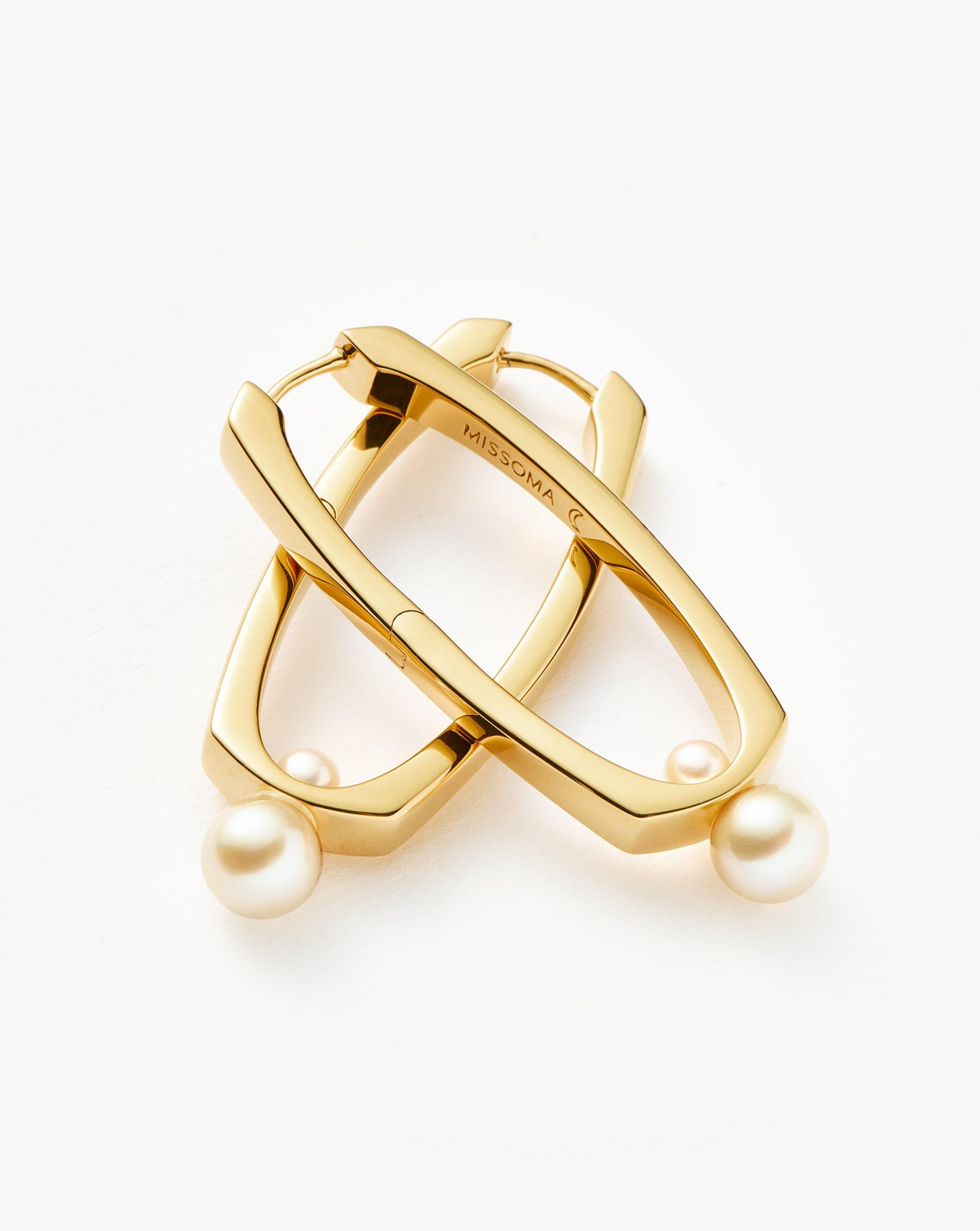 Button Pearl Ovate Hoop Earrings | 18k Gold Plated/Pearl Earrings Missoma 