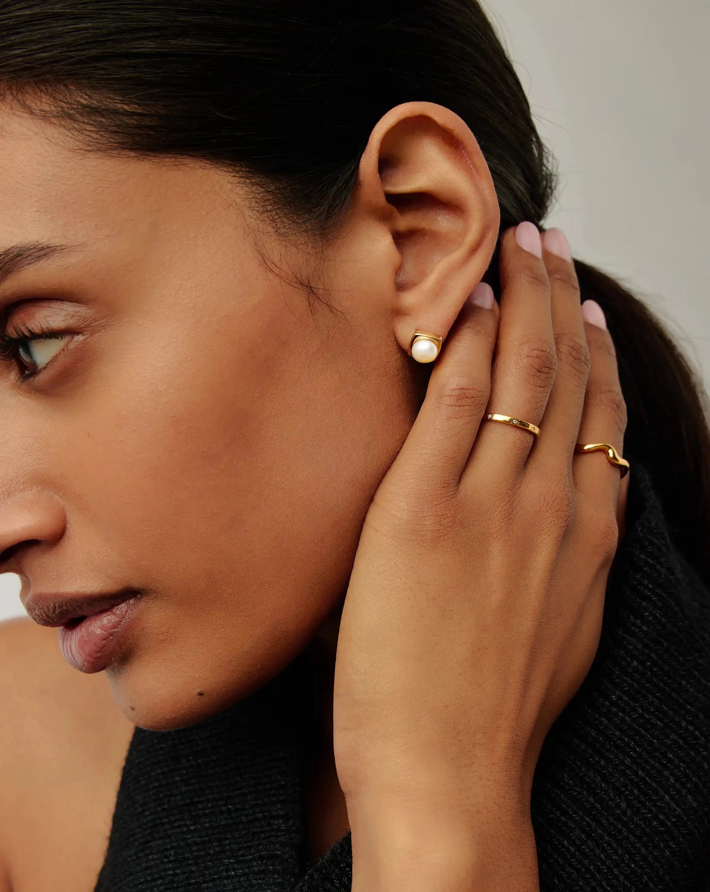 Button Pearl Square Stud Earrings | 18k Gold Vermeil/Pearl Earrings Missoma 
