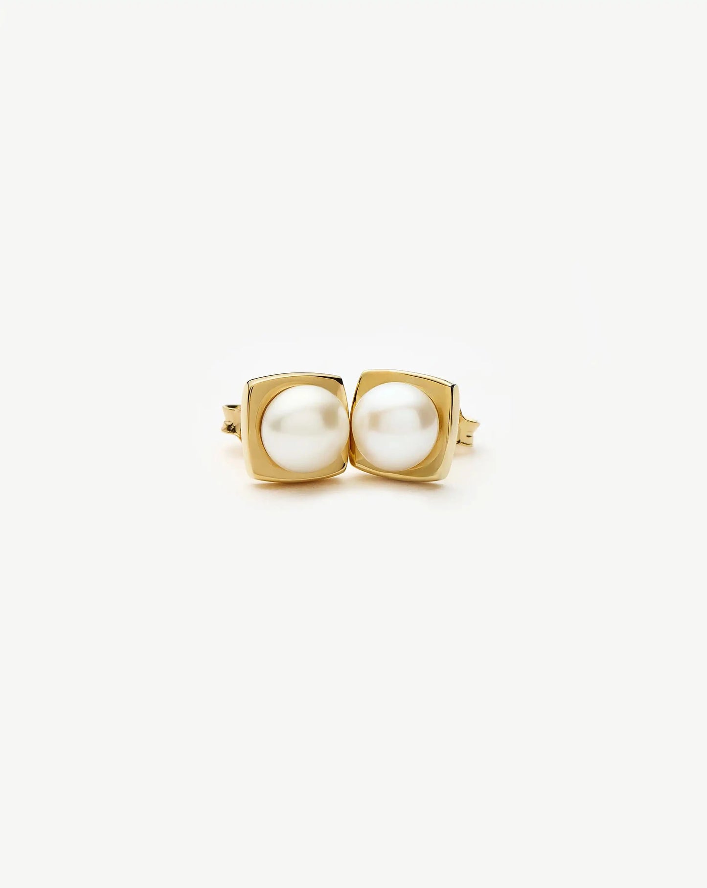 Button Pearl Square Stud Earrings | 18k Gold Vermeil/Pearl Earrings Missoma 