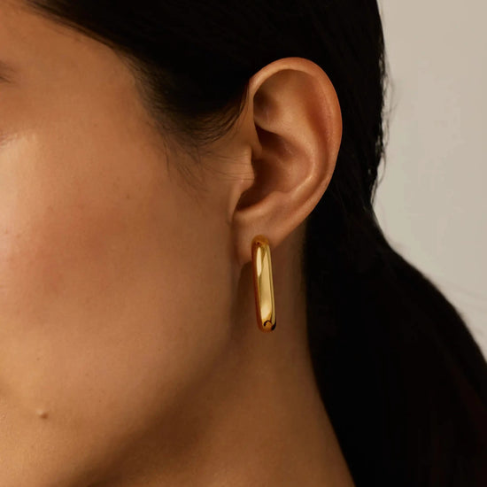 Chubby Oval Medium Hoop Earrings | 18k Gold Plated Earrings Missoma 