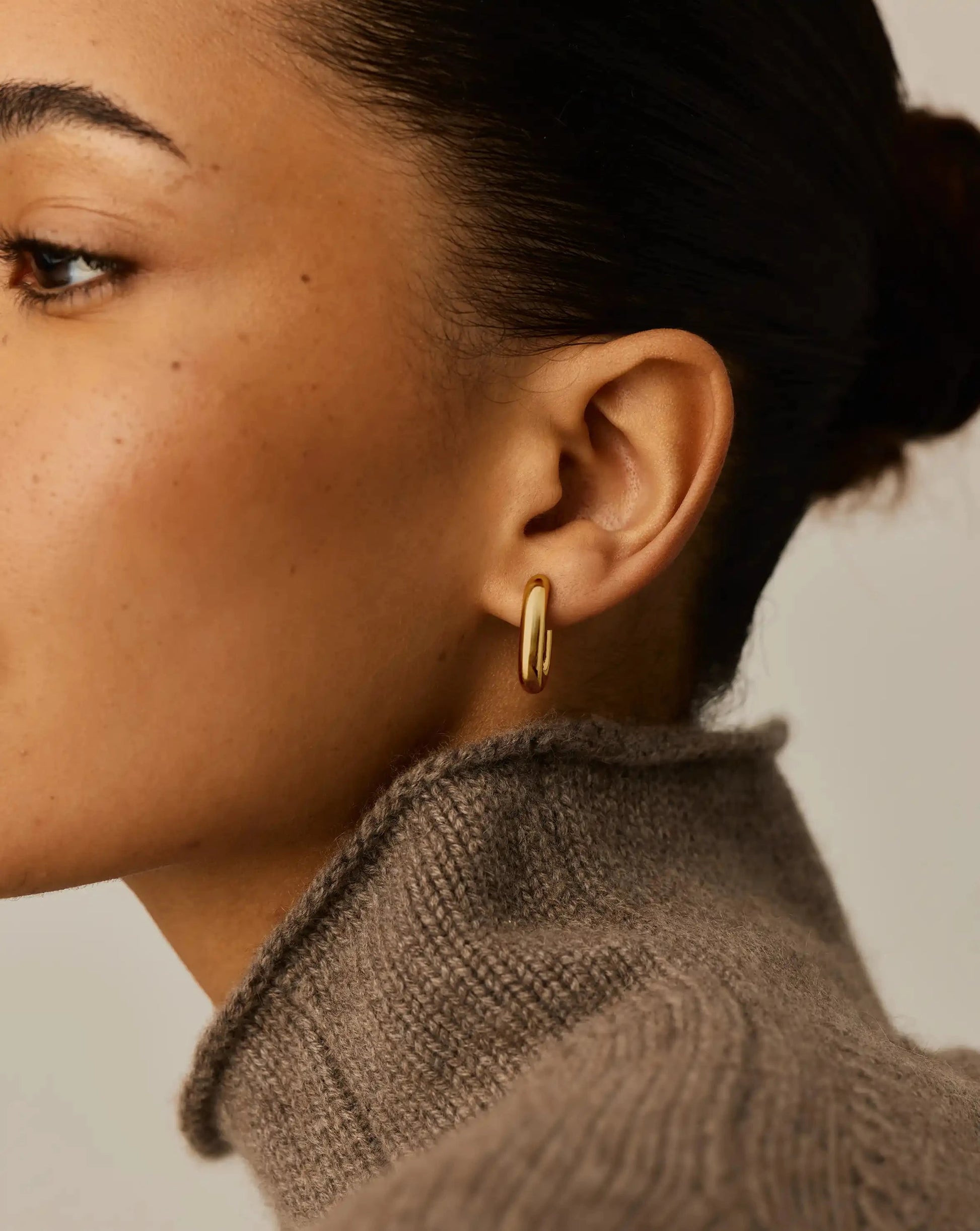 Chubby Oval Small Hoop Earrings | 18k Gold Plated Earrings Missoma 