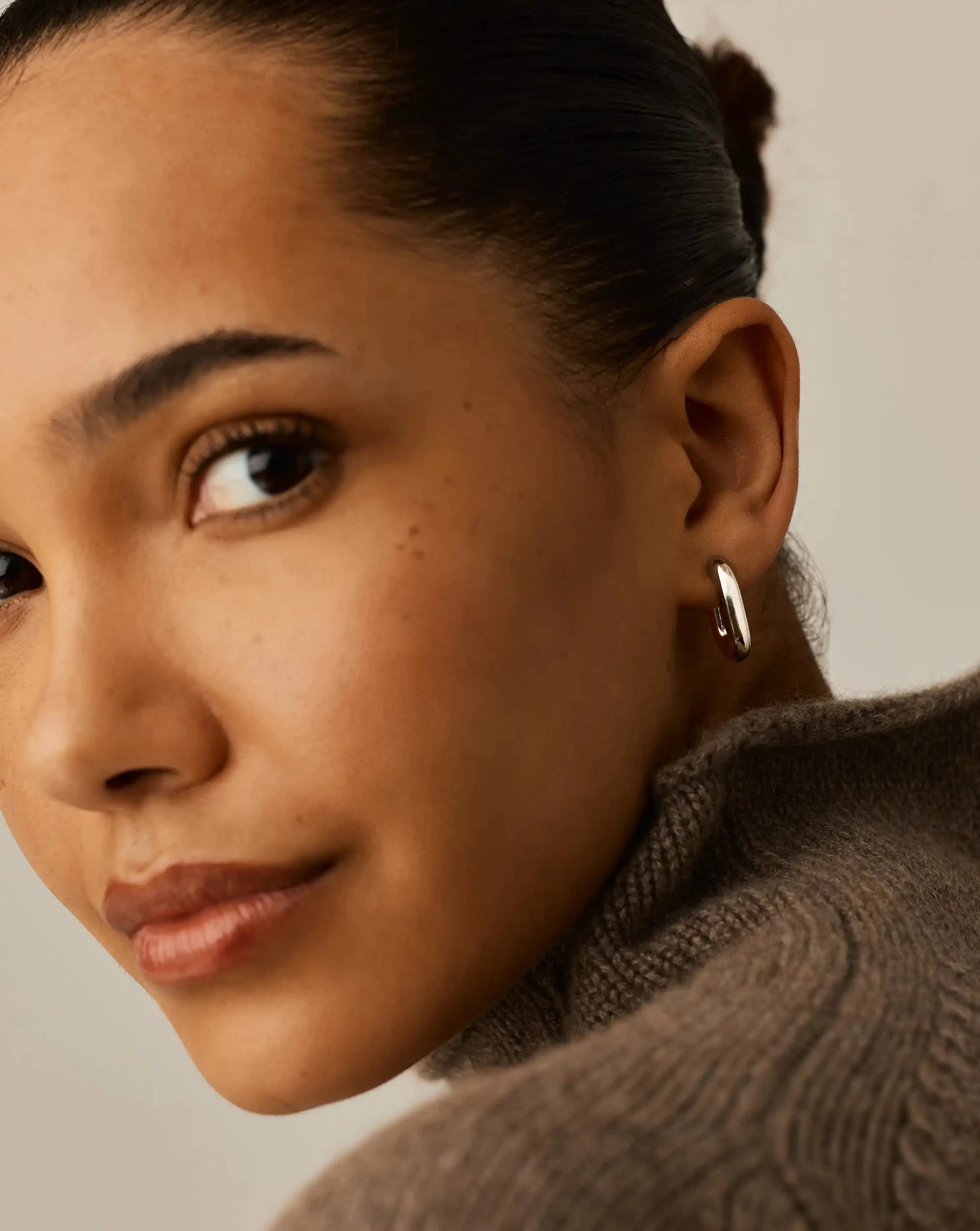 Chubby Oval Small Hoop Earrings | Platinum Plated Earrings Missoma 