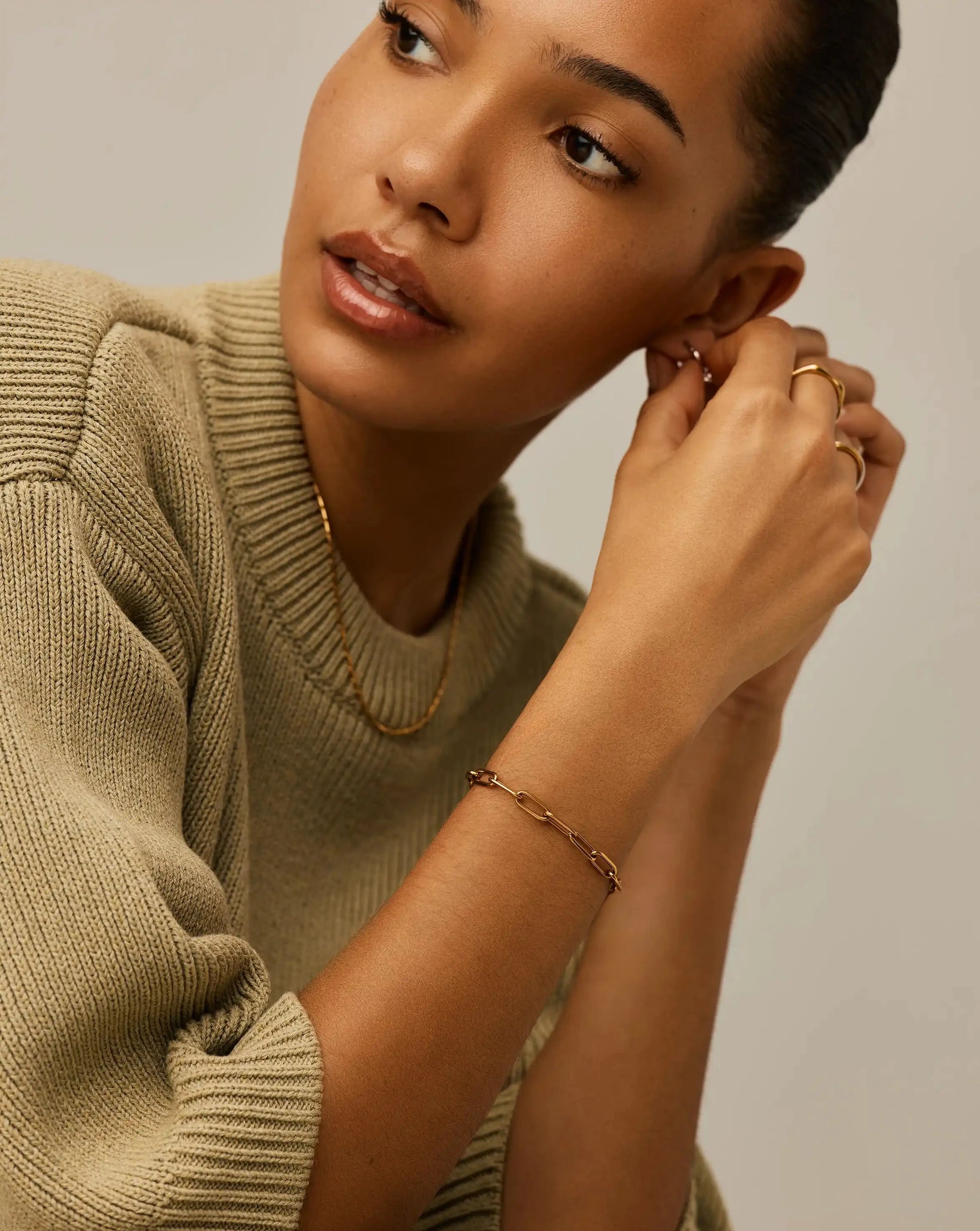 Classic Paperclip Chain Bracelet | 18k Gold Plated Bracelets Missoma 