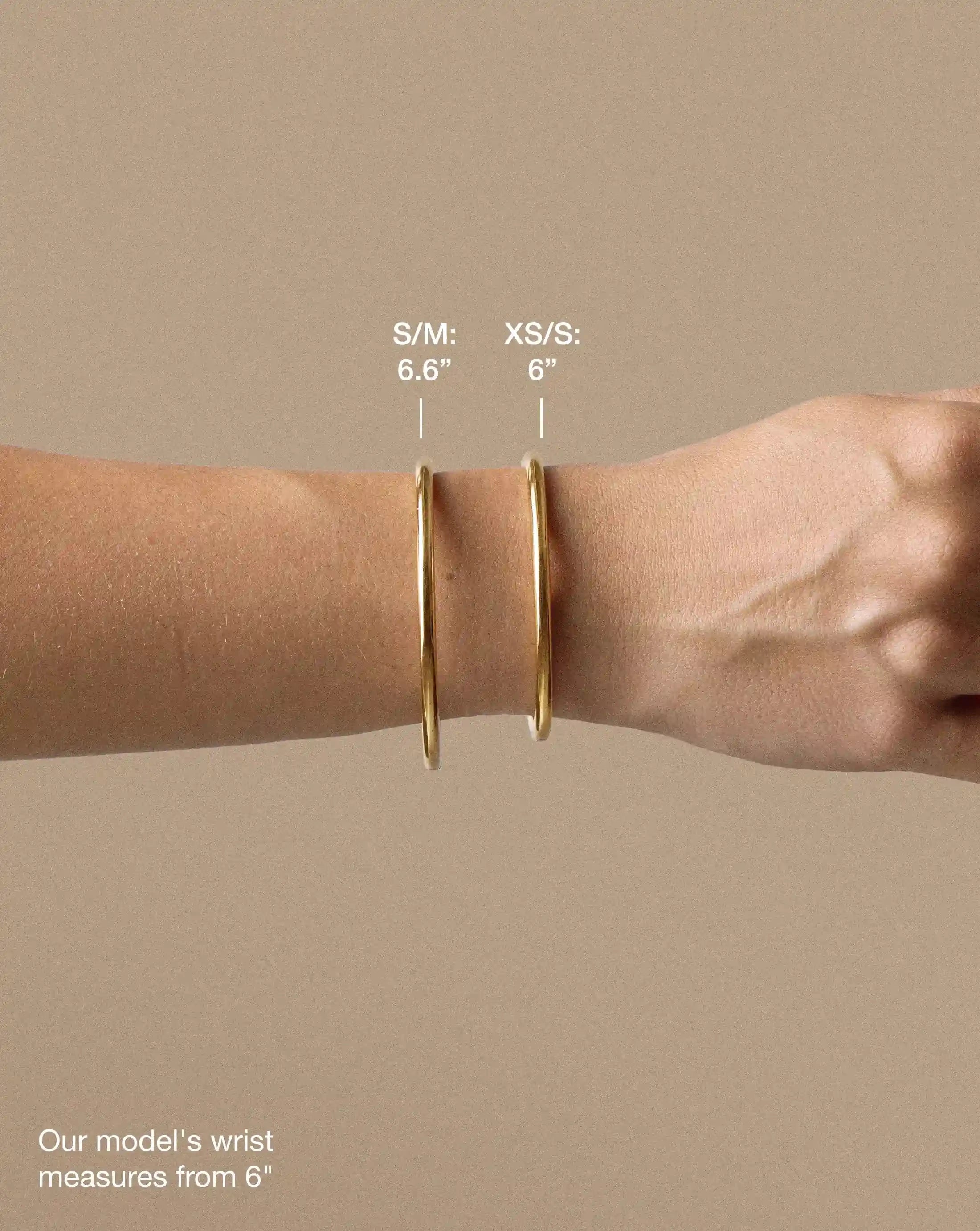 Classic Round Hinged Bangle | 18k Gold Plated Bracelets Missoma 