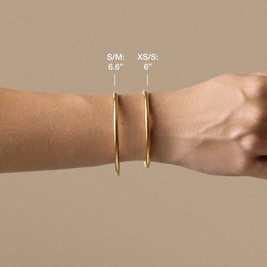 Classic Round Hinged Bangle | 18k Gold Plated Bracelets Missoma 